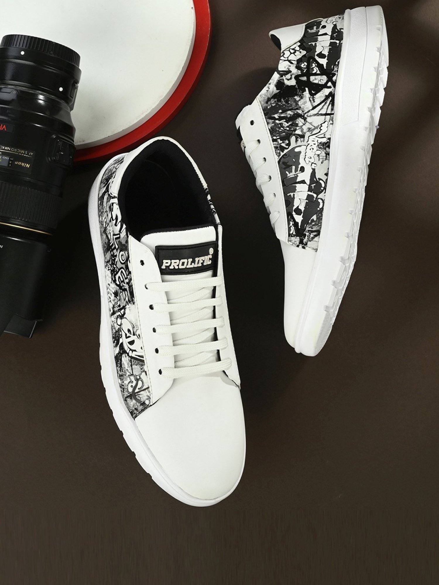 Prolific Men's Elite White Casual Sneakers