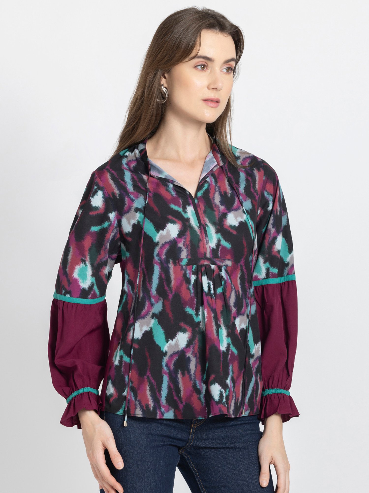 SHAYE Multicolor Printed Top