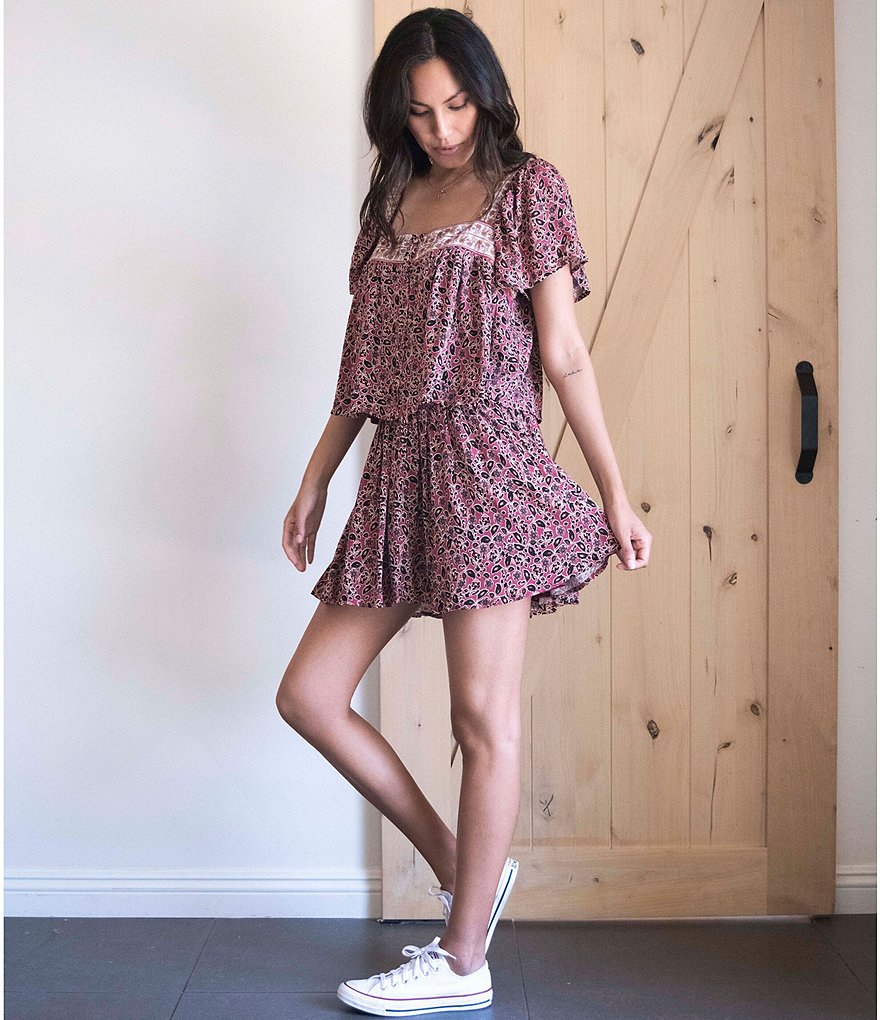 Love & Piece Sleeveless Tie-Die Peplum Hanky Hem Top