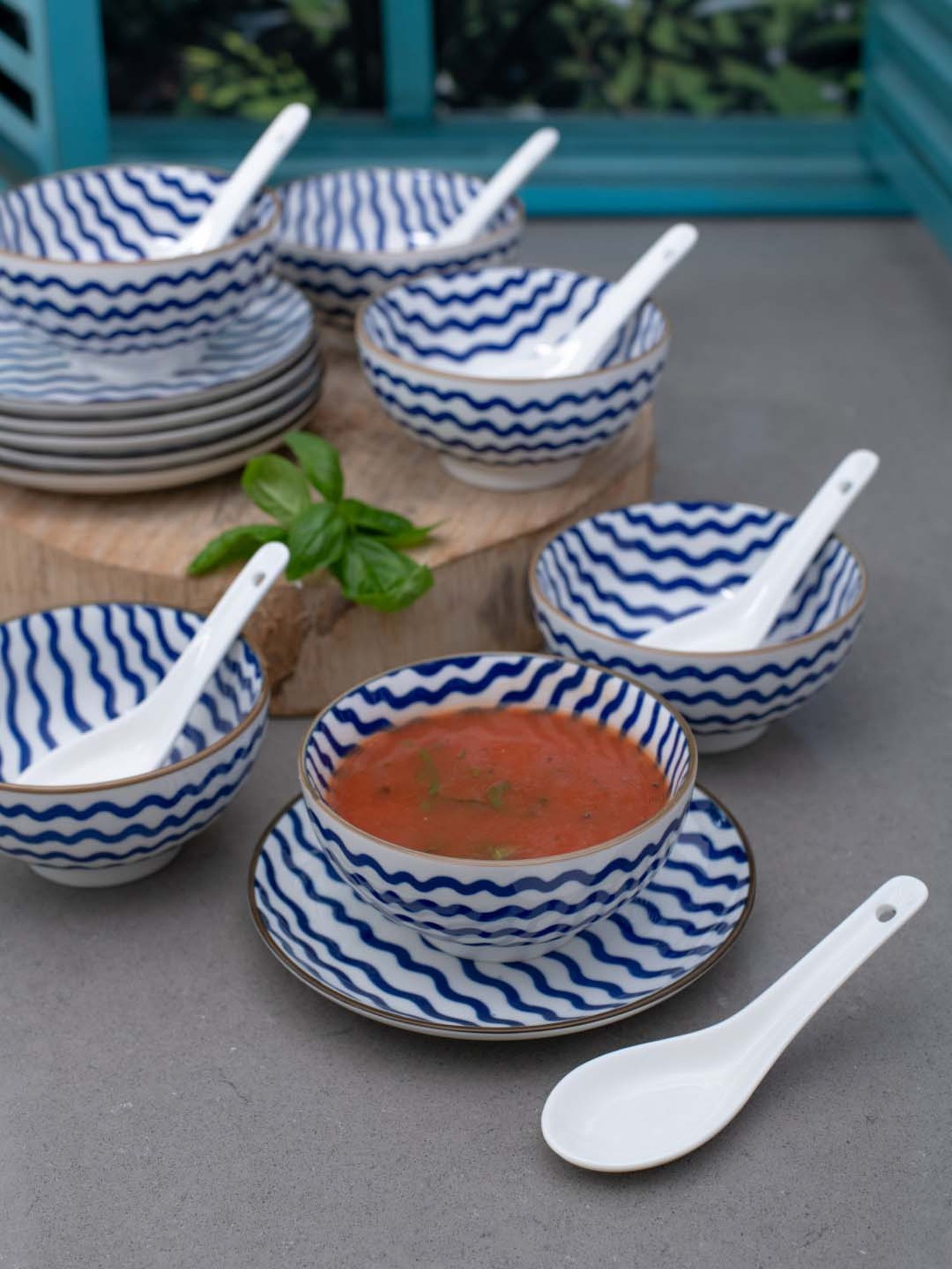 White Gold Blue Porcelain 18 Piece Soup Bowl Set (6Pcs Bowl, 6Pcs Plates and 6Pcs Spoons)