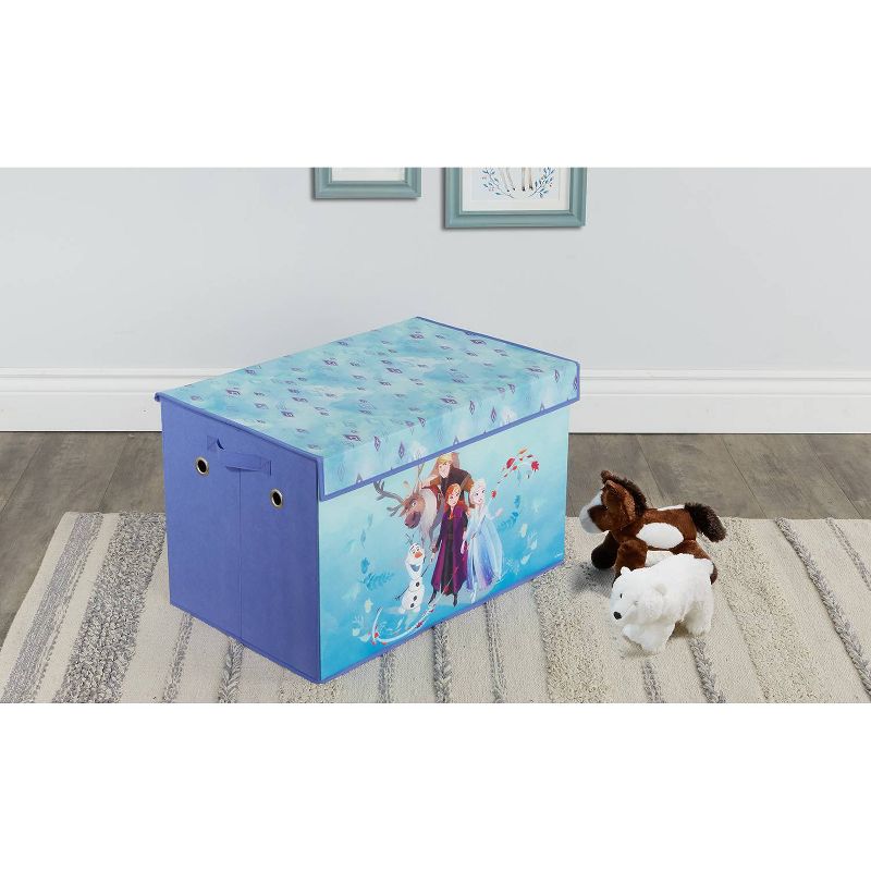 24" Frozen 2 Soft Folding Chest