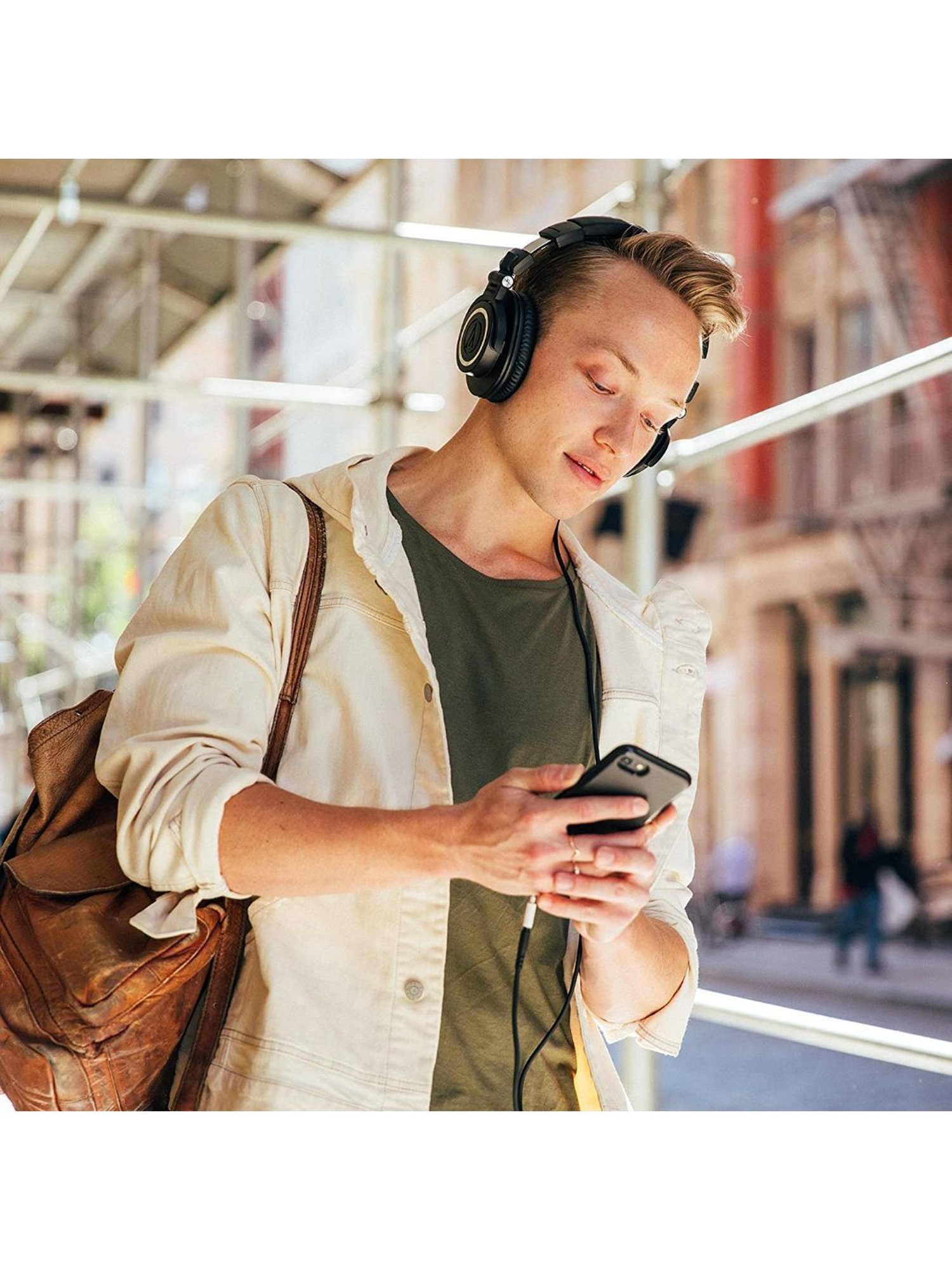 Audio Technica ATH M50x Over Ear Professional Studio Monitor Headphones (Black)