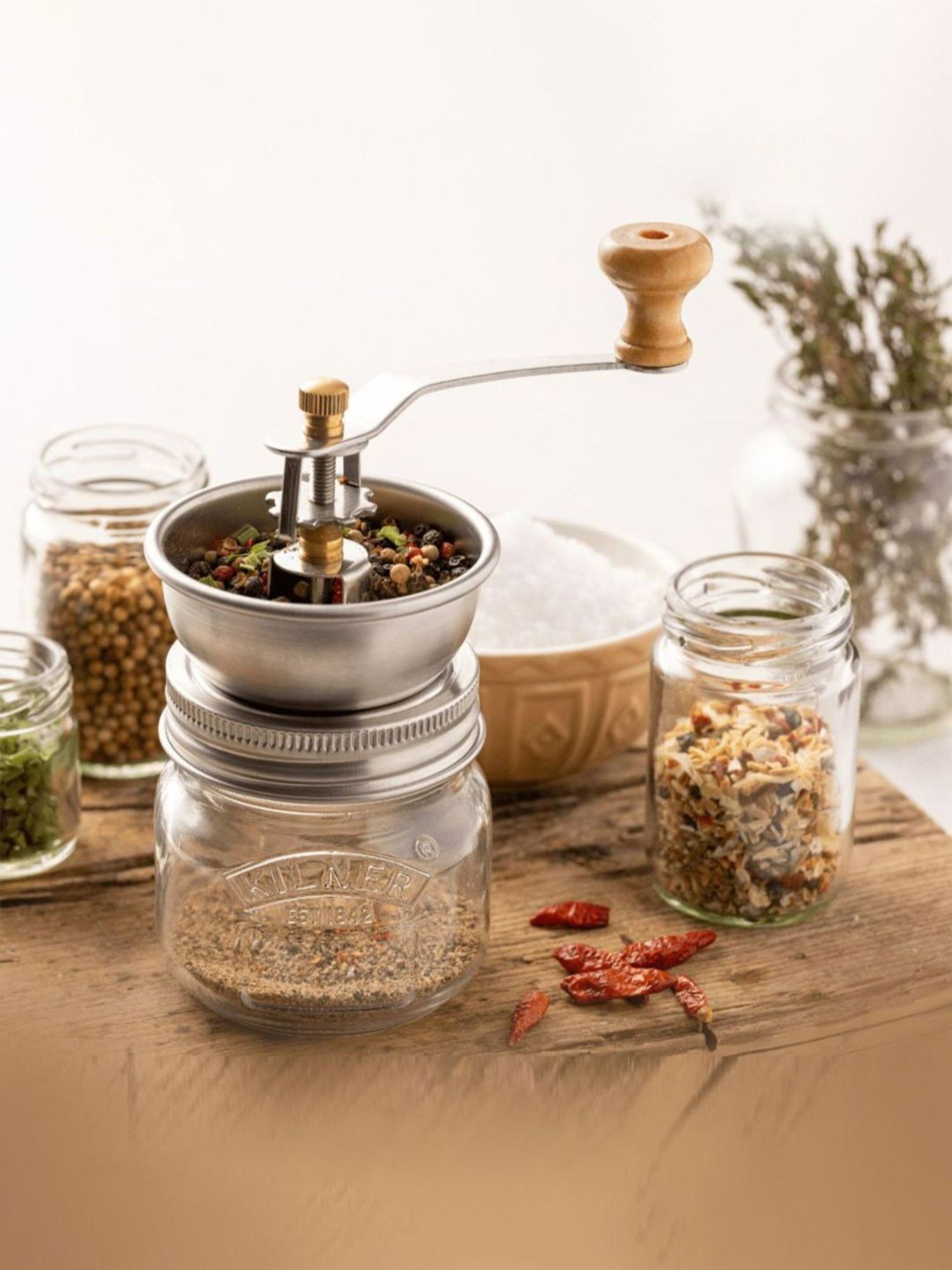 COLE & MASON Precison Manual Brown Wood Forest Pepper