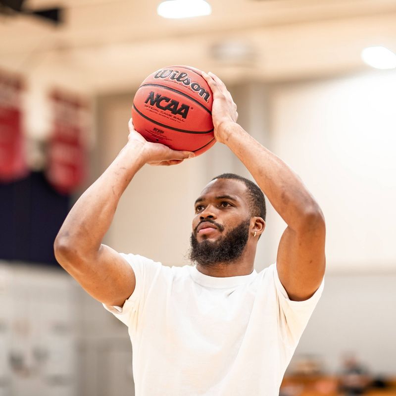 Wilson NCAA 28.5" Solution Game Ball