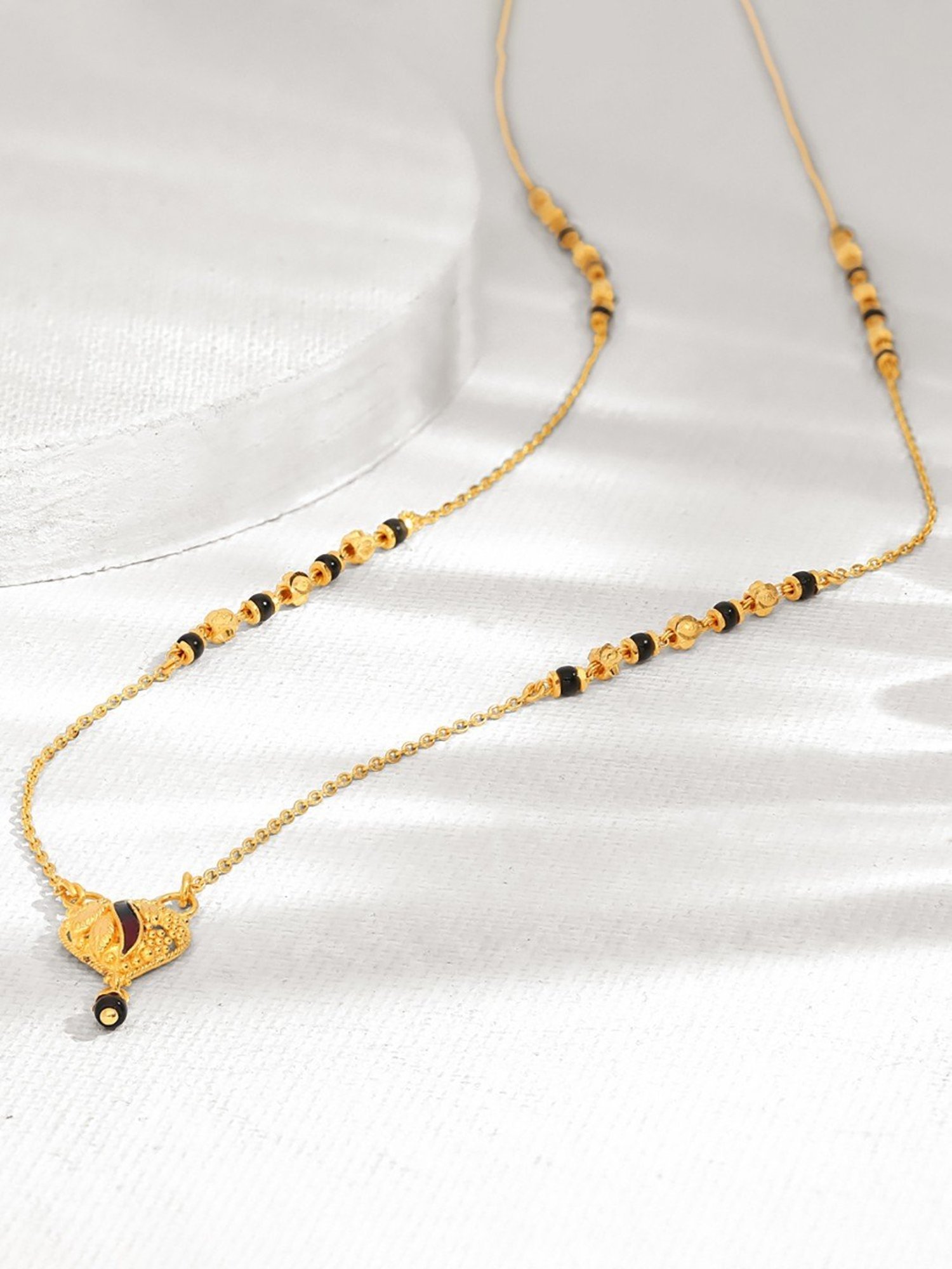 P.N.Gadgil Jewellers 22k Historic Heart Mangalsutra