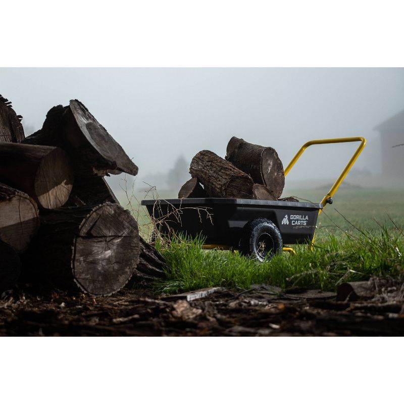 Gorilla Carts GCR-4 Poly Yard Cart Black