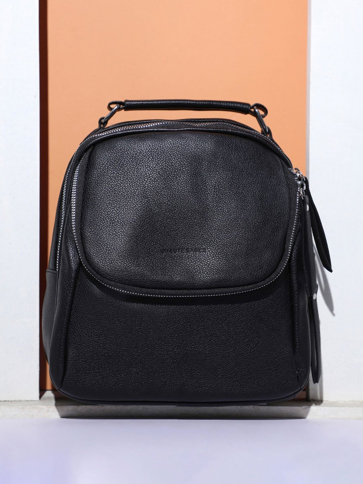 Tohl Fenwick Black Leather Medium Backpack