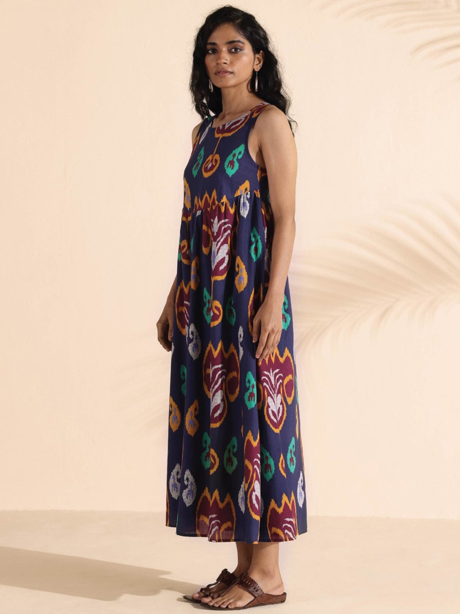 true Browns Blue Printed Maxi Dress