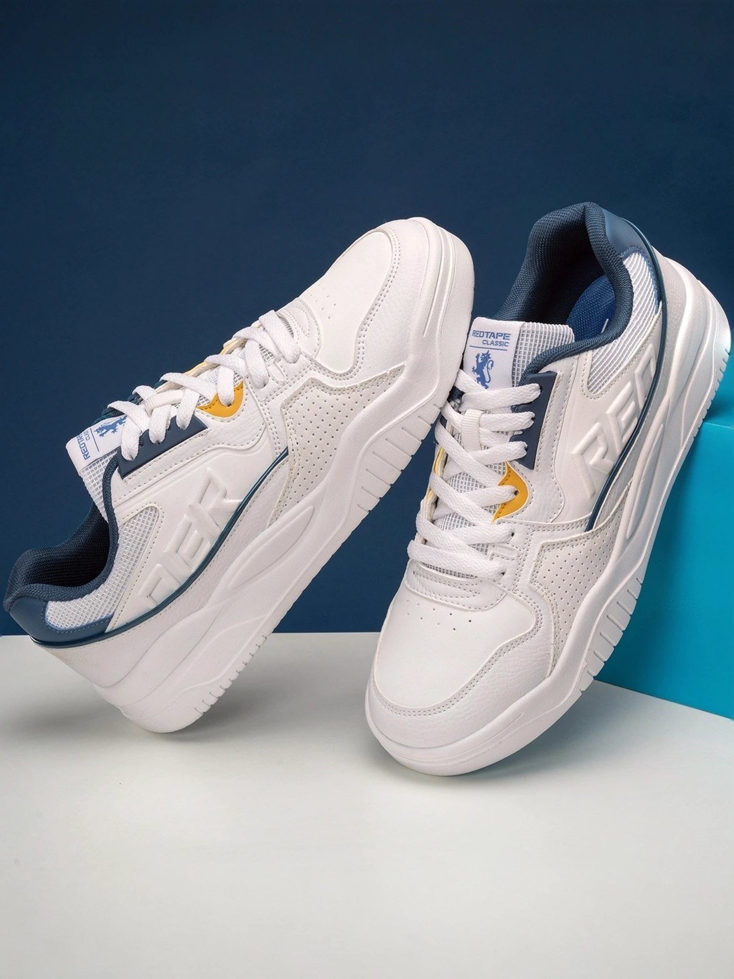 Red Tape Men's Slam Dunk Classics White Casual Sneakers