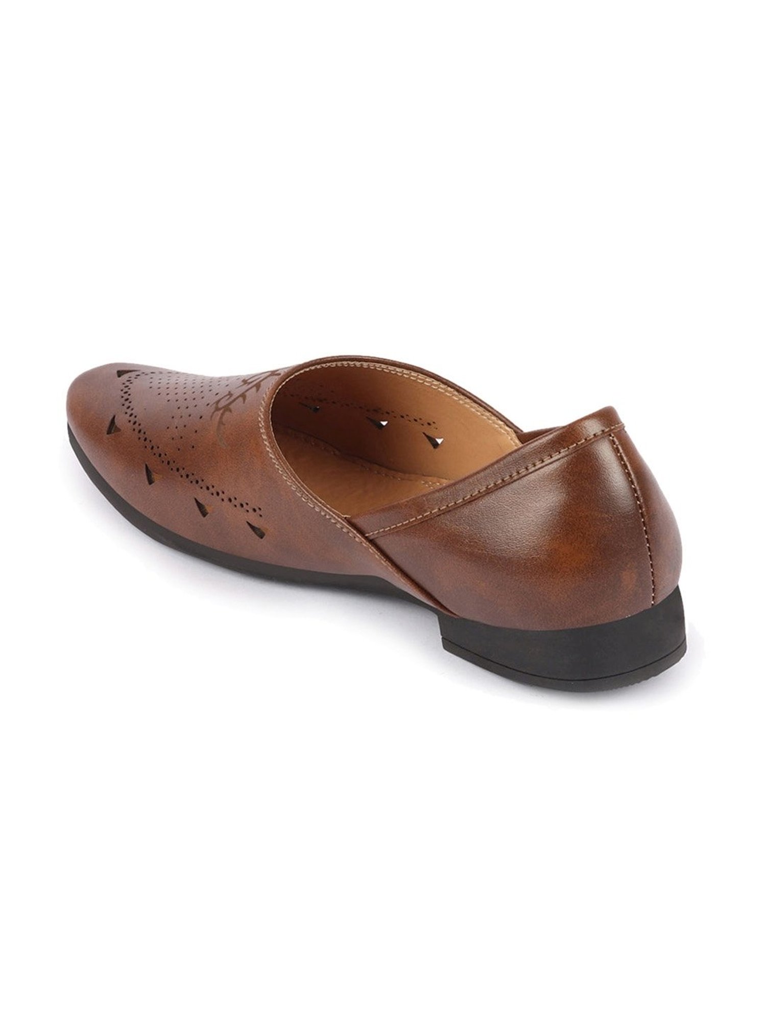 Fausto Men's Brown Ethnic Juttis