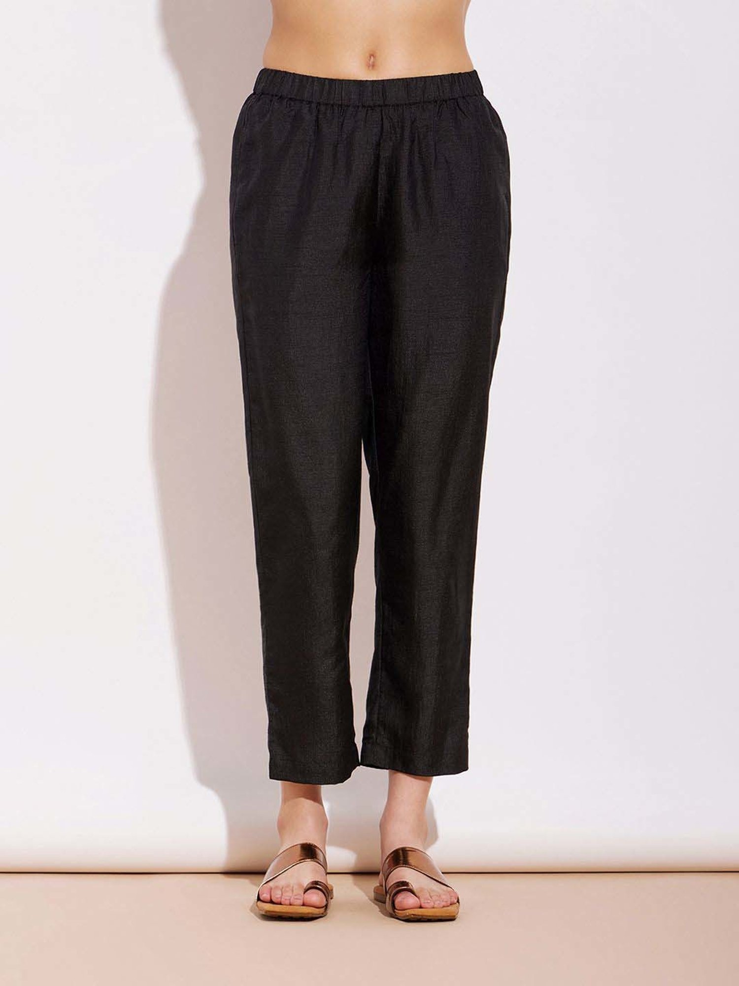 Pink Fort Black Woven Pattern Kurta Pant Set