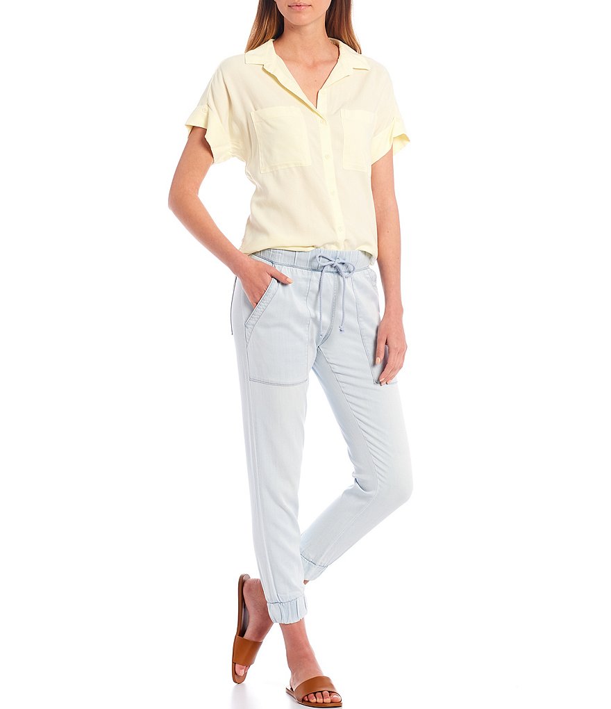 BB Dakota by Steve Madden Up to Here Puff Elbow Sleeve Mock Neck Smocked Top