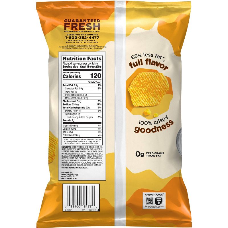 Ruffles Oven Baked Cheddar & Sour Cream Flavored Potato Crisps - 6.25oz