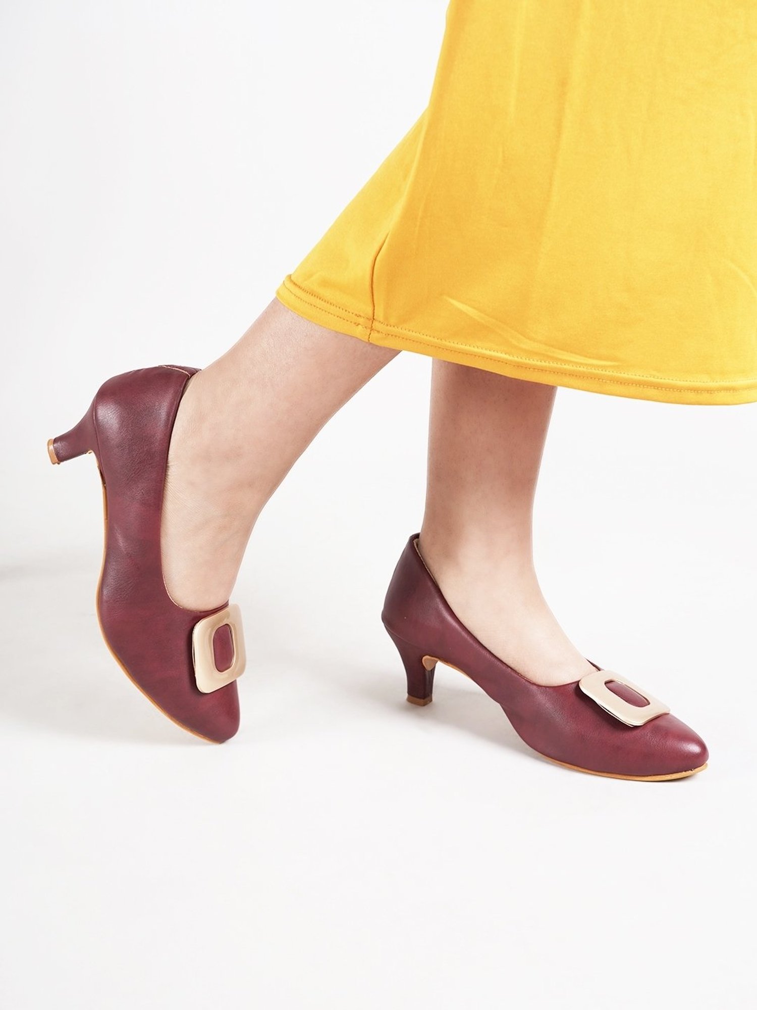 Scentra Women's SPAIN Brown Casual Pumps