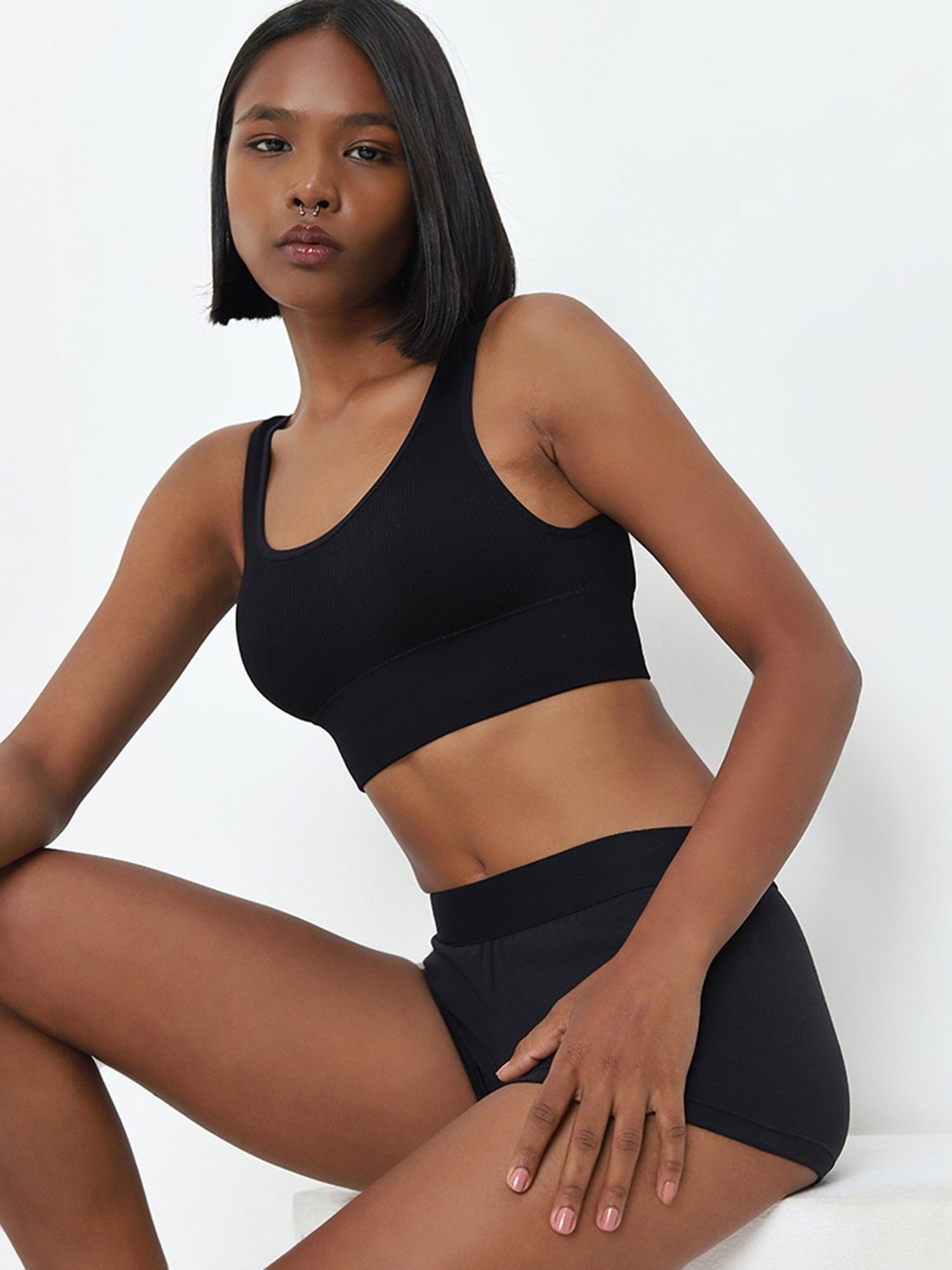 Superstar by Westside Black Ribbed Textured Sports Bra