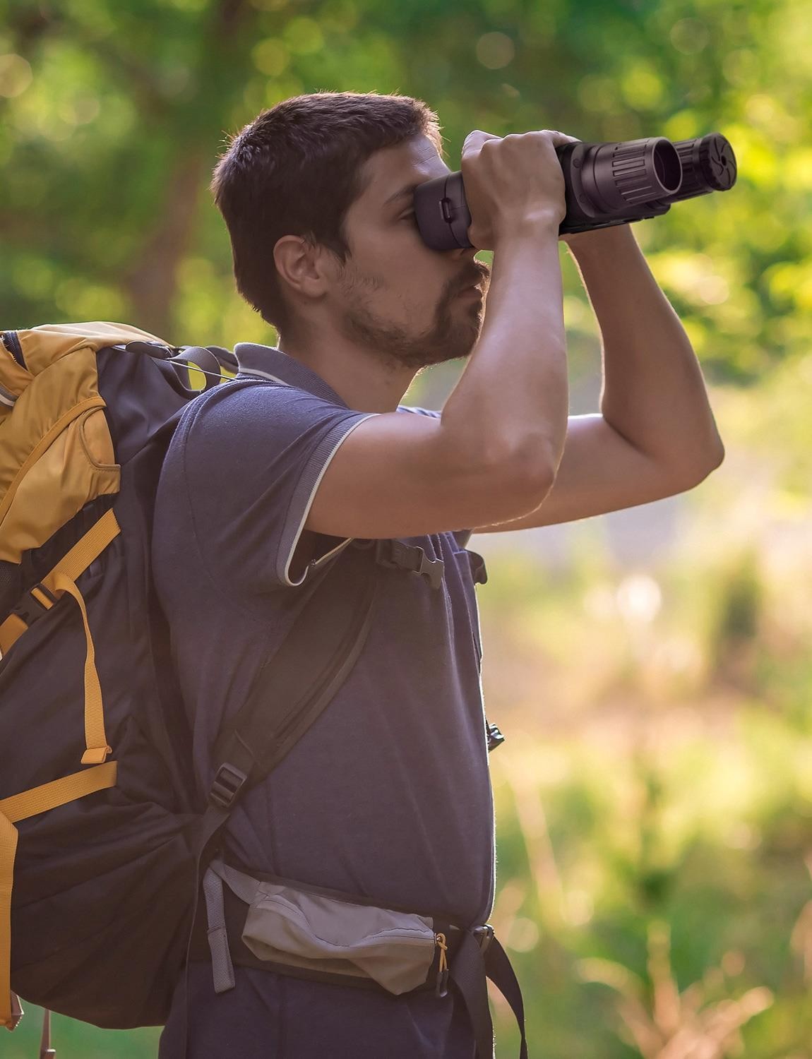 Night Vision Binoculars 300 Yards Digital IR Night Vision Binoculars with 2.3 inch Screen Photos Videos camera Playback