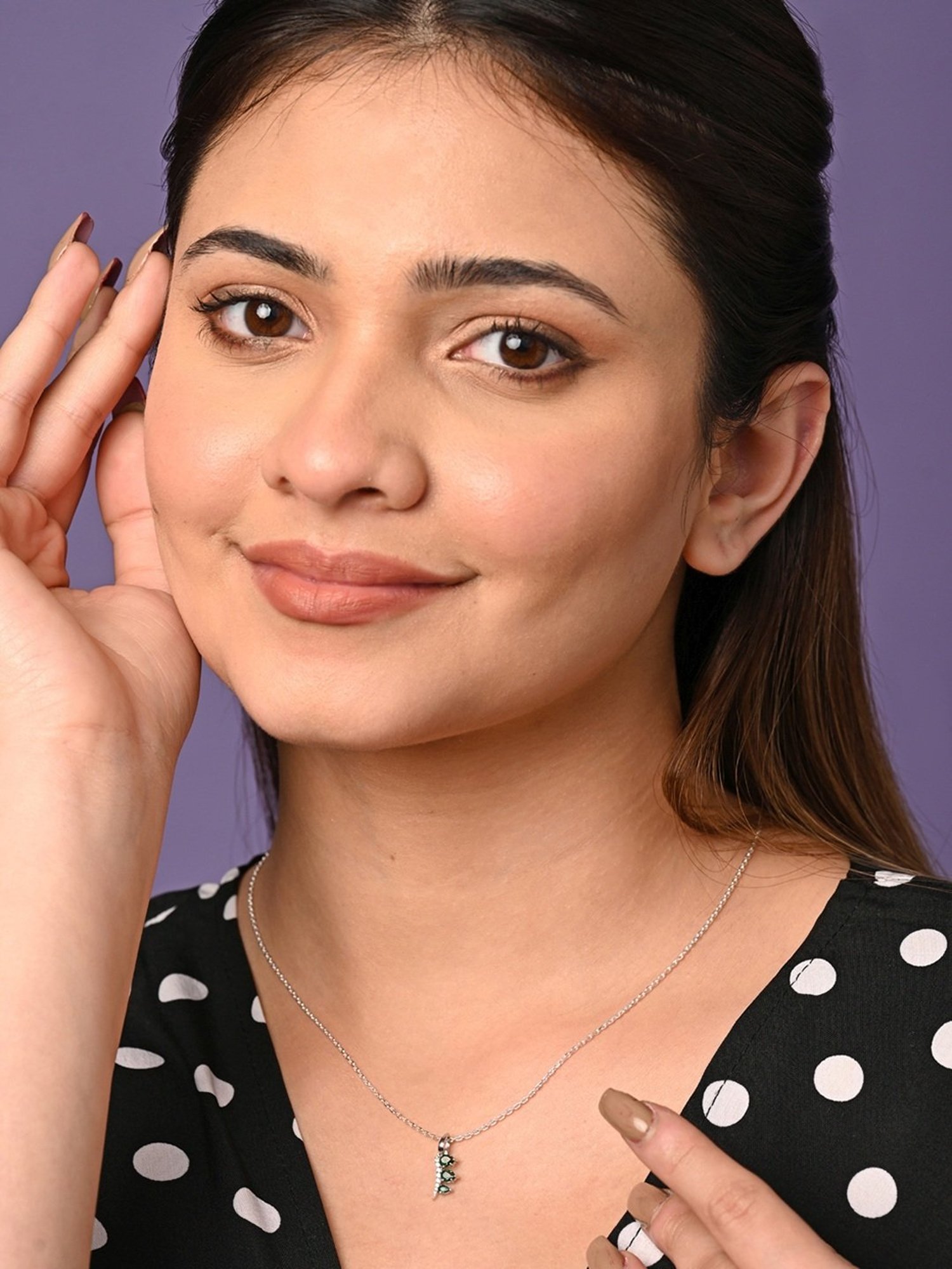 Clara 925 Silver Rhodium-Plated Swiss Zirconia Reina Pendant with Chain Necklace