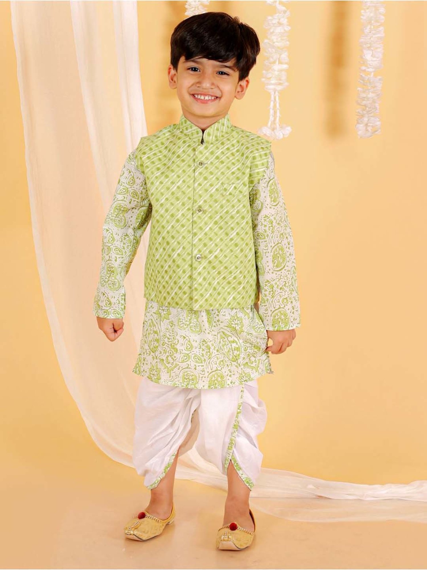 The Mom Store Kids Green & White Cotton Printed Full Sleeves Kurta Set