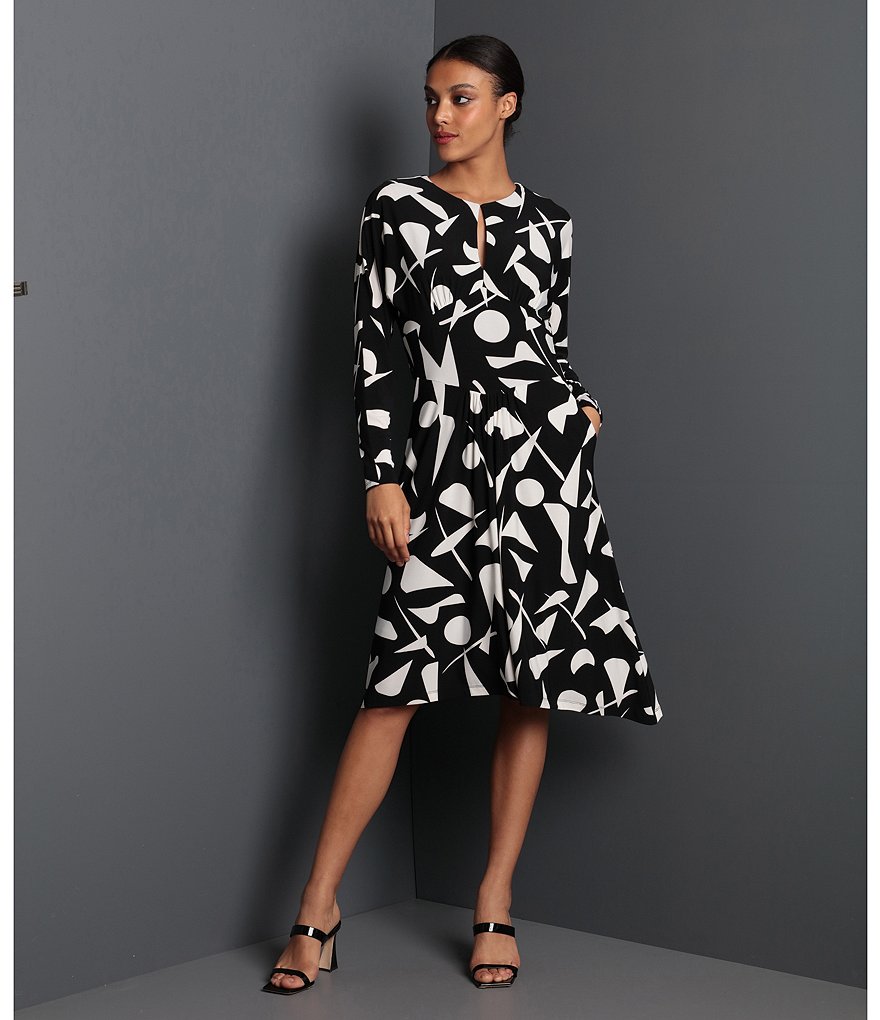 Donna Morgan Printed Matte Jersey Keyhole Neck Long Sleeve Midi Dress