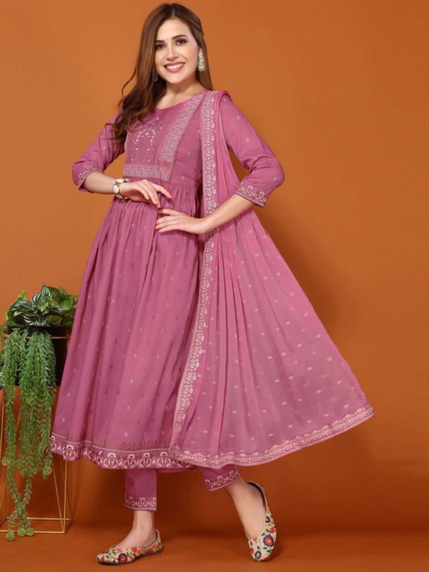 Skylee Pink Printed Kurta Pant Set With Dupatta