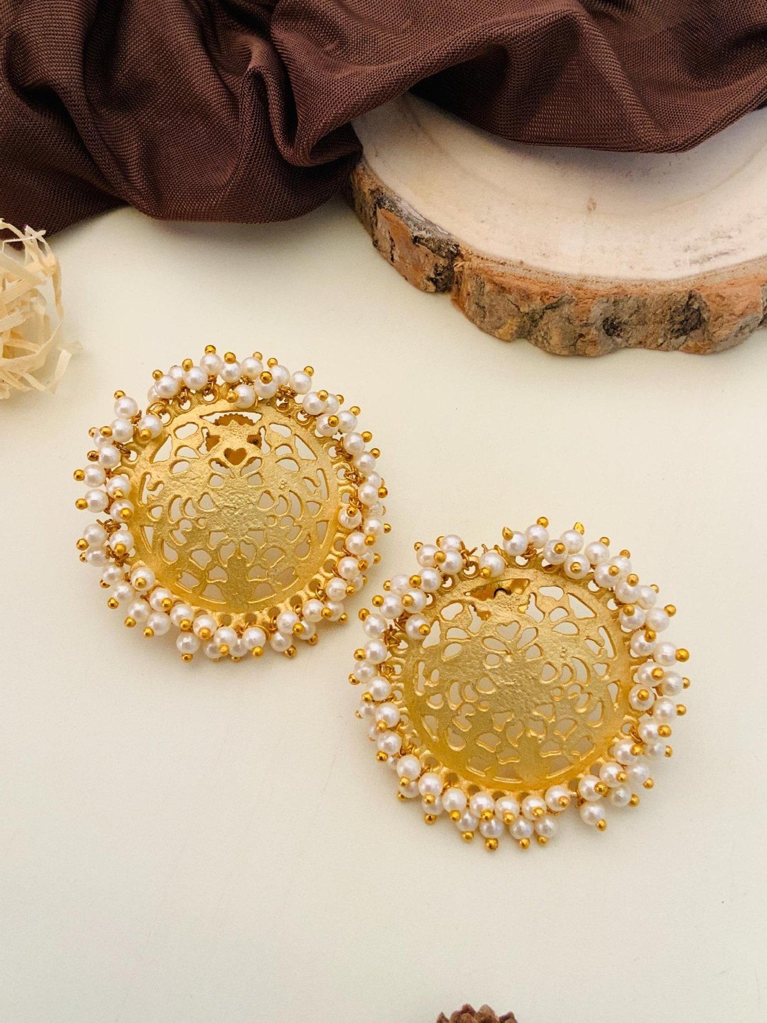 Abdesigns Stunnig Gold-Plated Stud Earrings