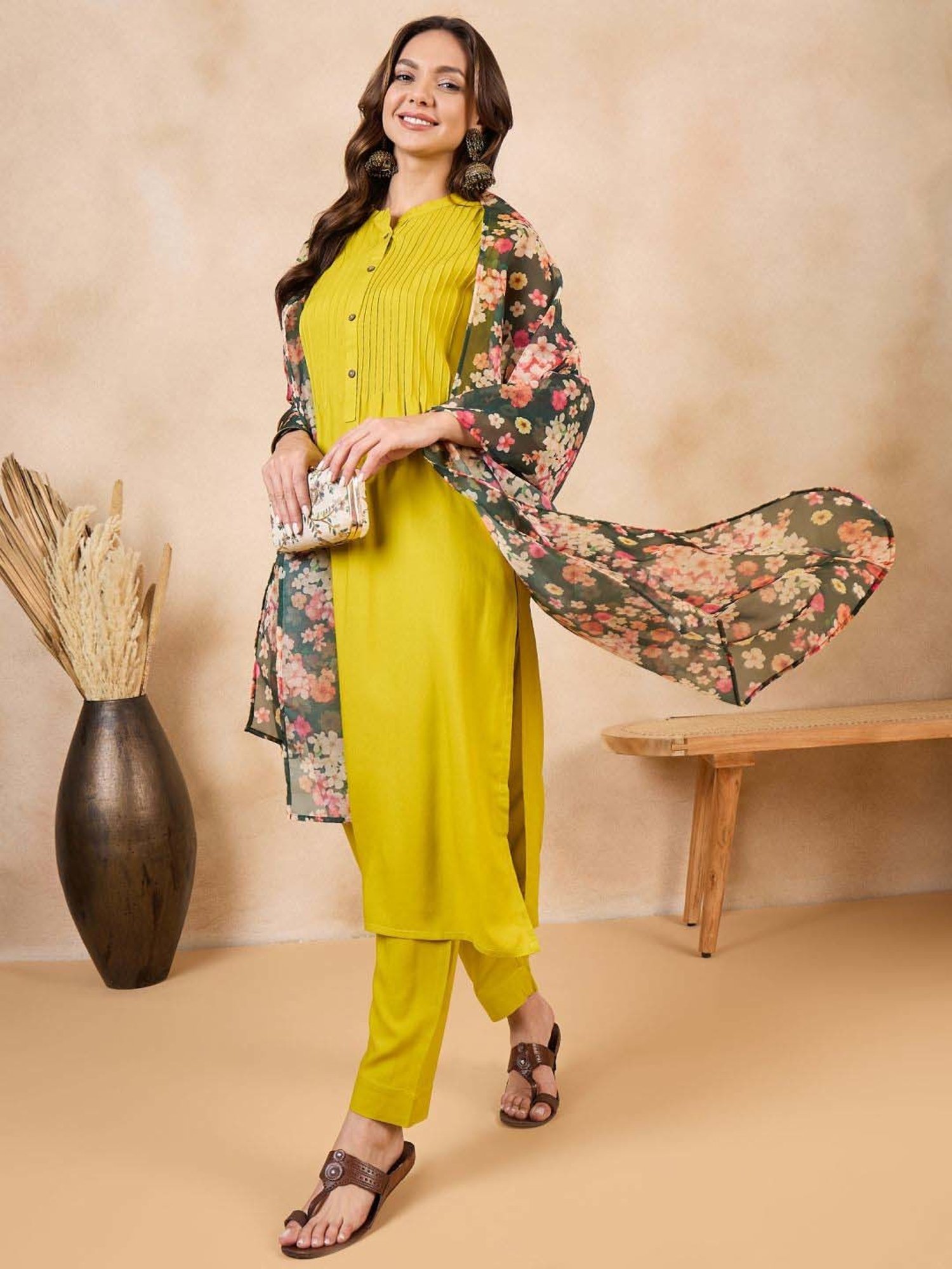 Inweave Green Floral Print Dupatta