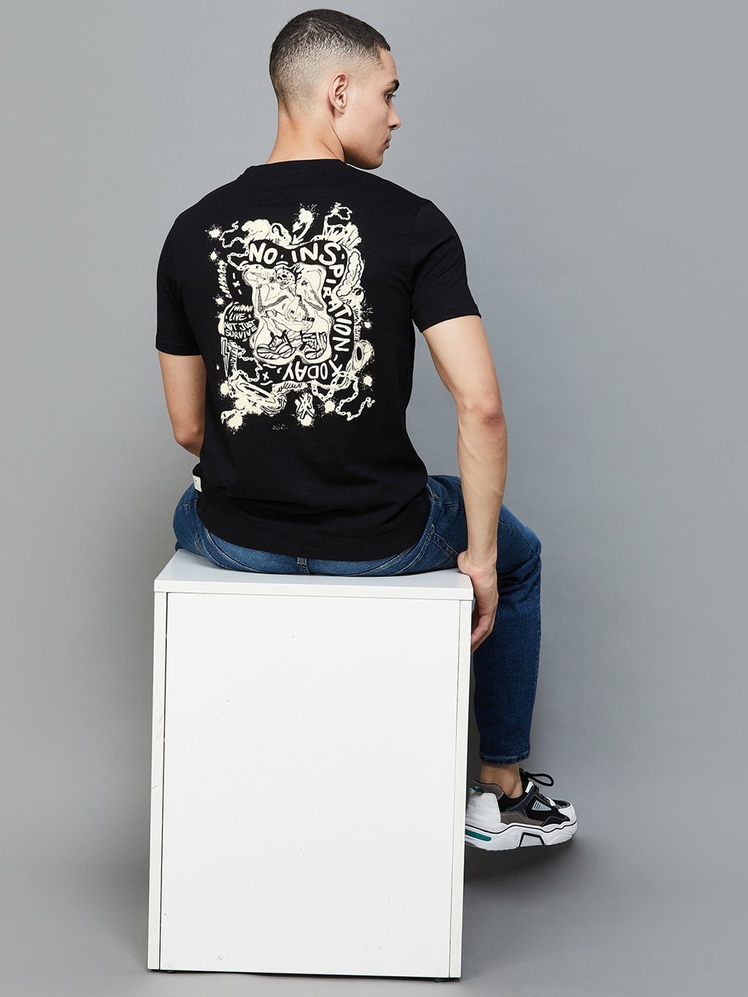 Forca by Lifestyle Black Regular Fit Printed T-Shirt