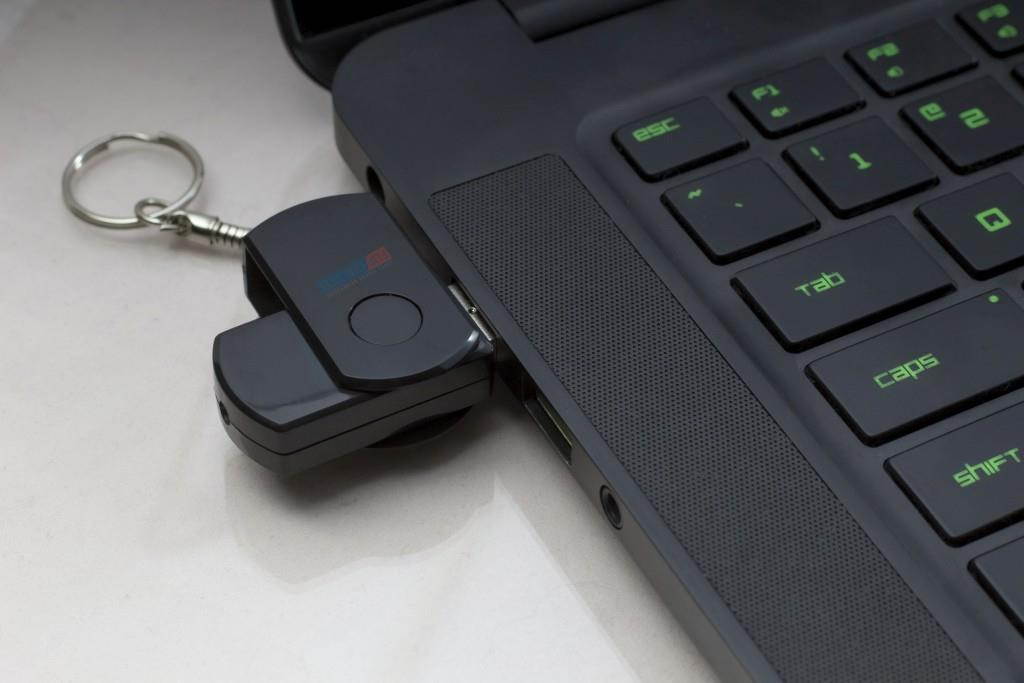 Small Camera Dvr Usb Flash Drive Digital Video Recorder + Audio w/ 15GB MicroSD