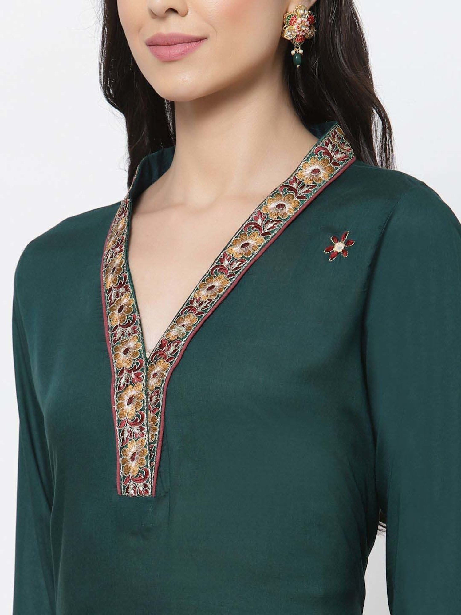 DART STUDIO Green Embroidered Straight Kurta