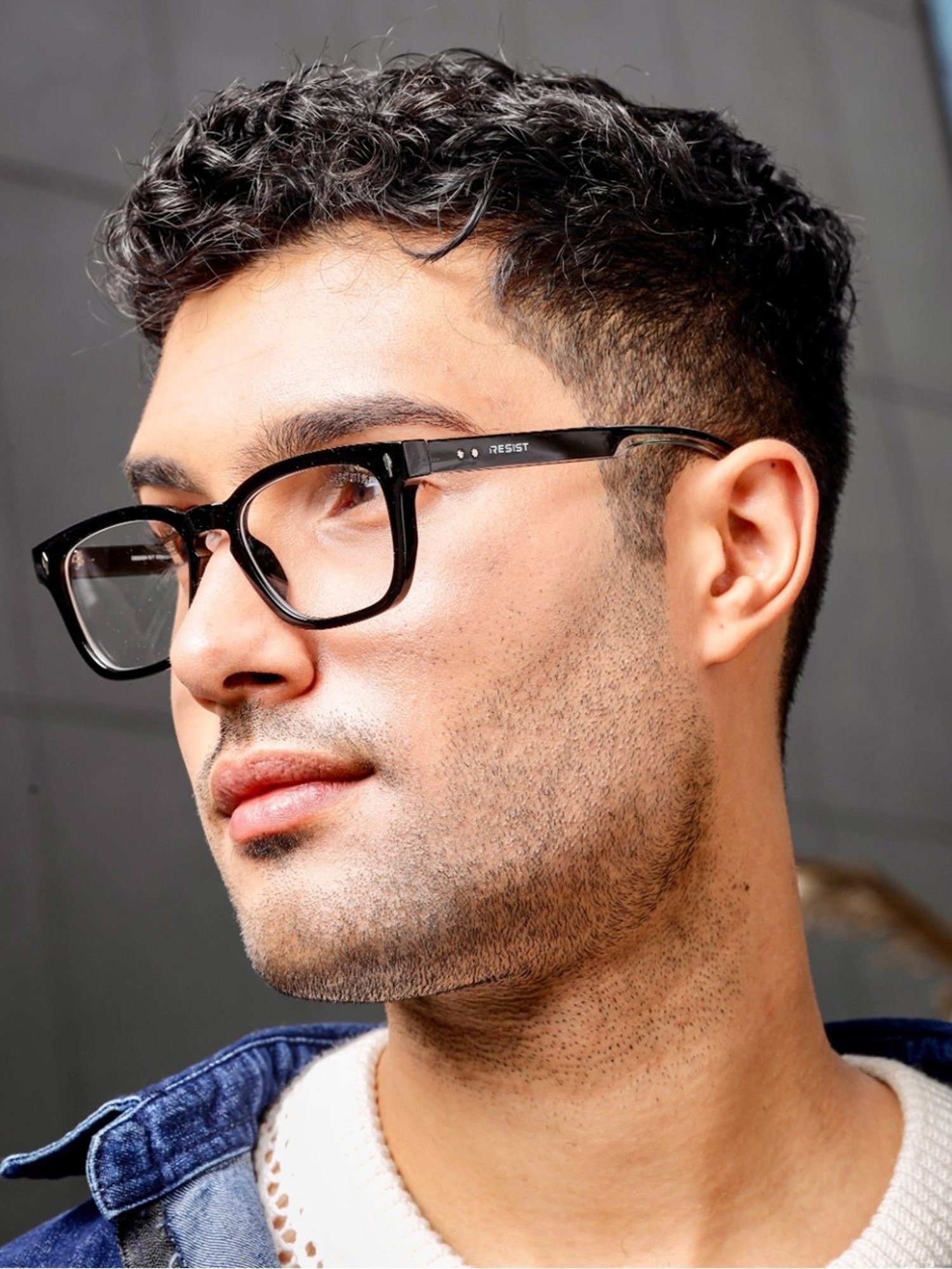 Resist Eyewear Clear Wayfarer UV Protected Unisex Sunglasses