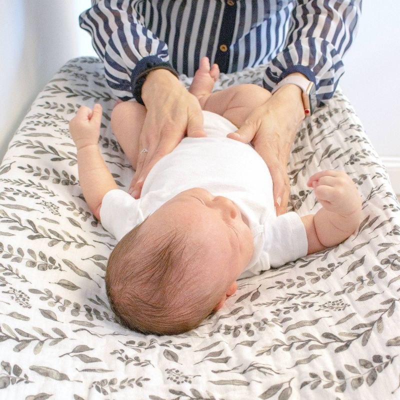 Bebe au Lait Muslin Changing Pad Cover Leaves