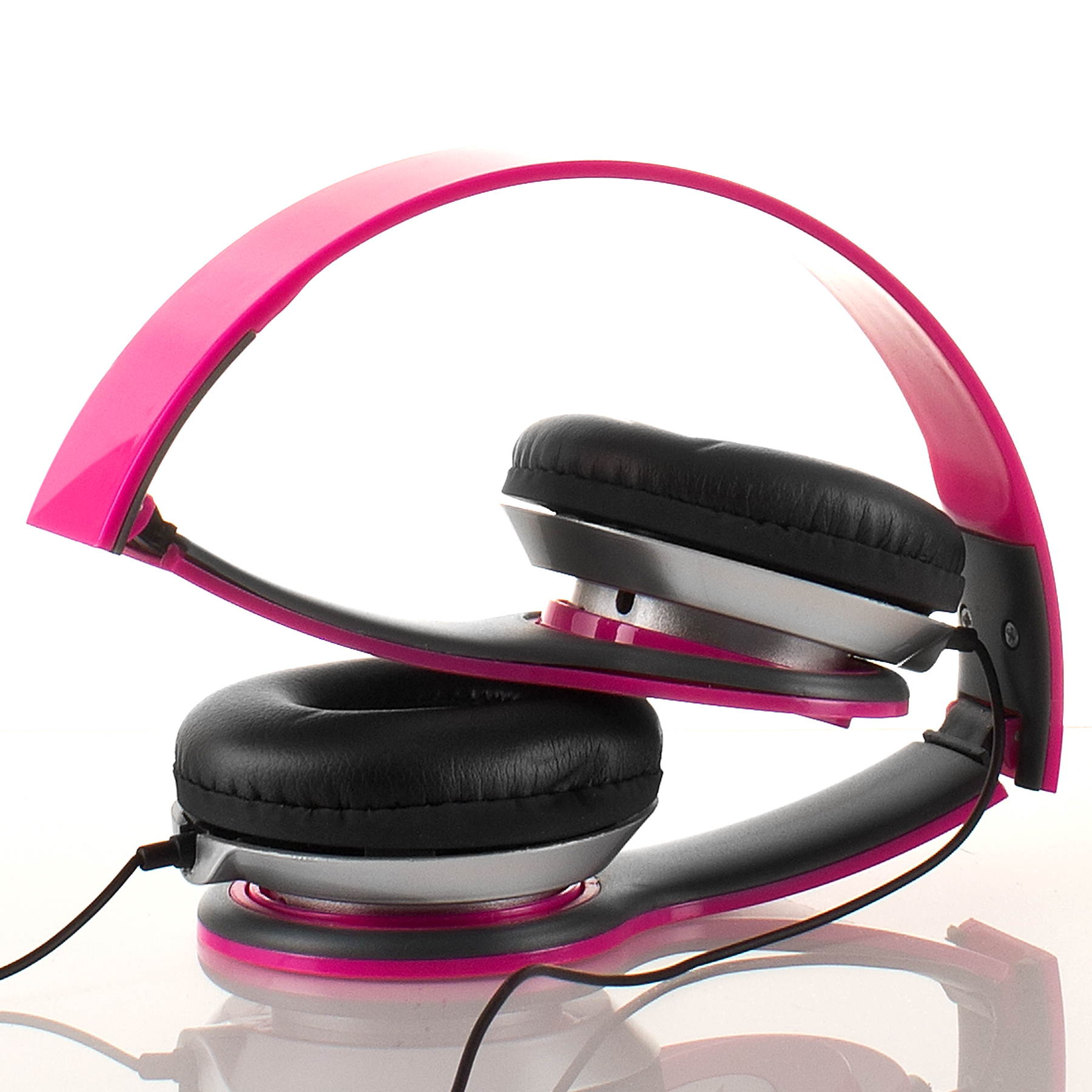 Frisby FHP-900 Portable Lightweight Adjustable On-Ear Stereo Headphones w/ In-line Microphone & Volume Control