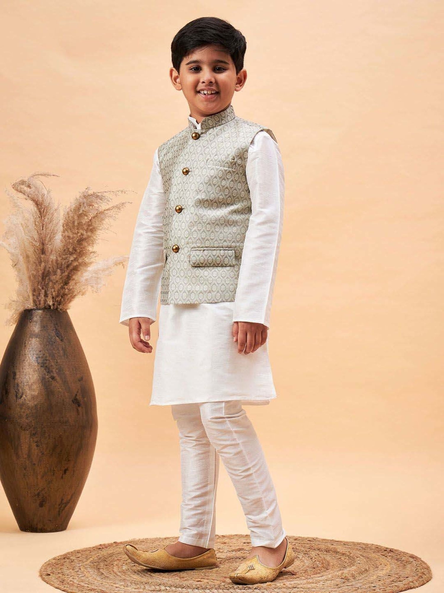 VASTRAMAY Boys White & Beige Self Full Sleeves Kurta Sets