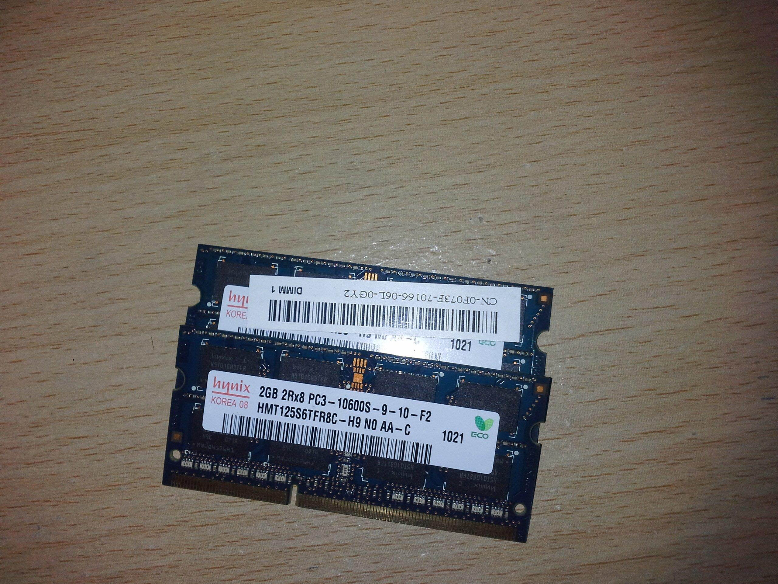 Hynix HMT125S6BFR8CG7 2 GB DDR3 RAM Module - SO DIMM 204-Pin - PC3-8500 - CL7