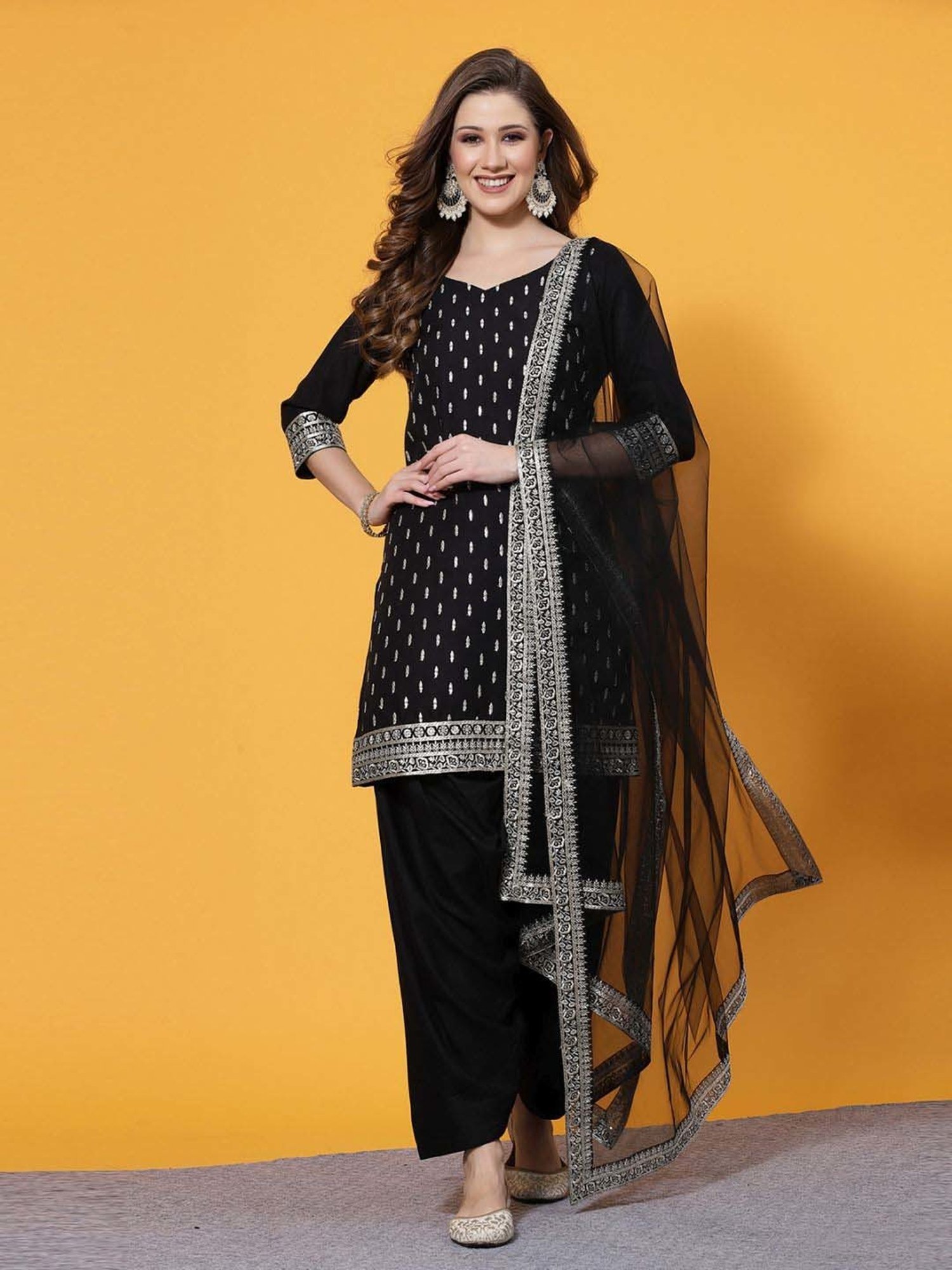 Skylee Black Embroidered Kurta Salwar Set With Dupatta