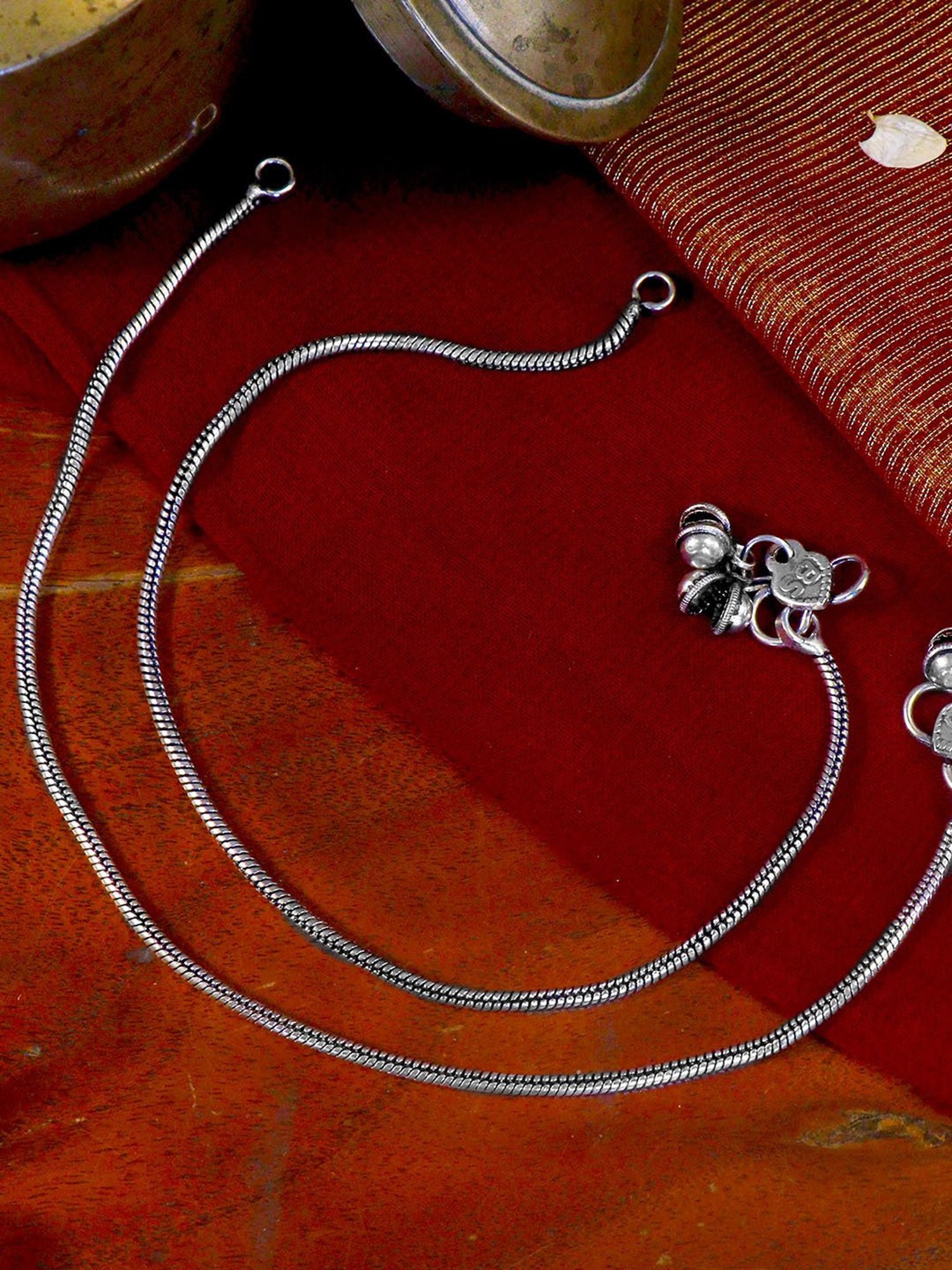 Teejh Single Line Silver Oxidized Ghungroo Anklets