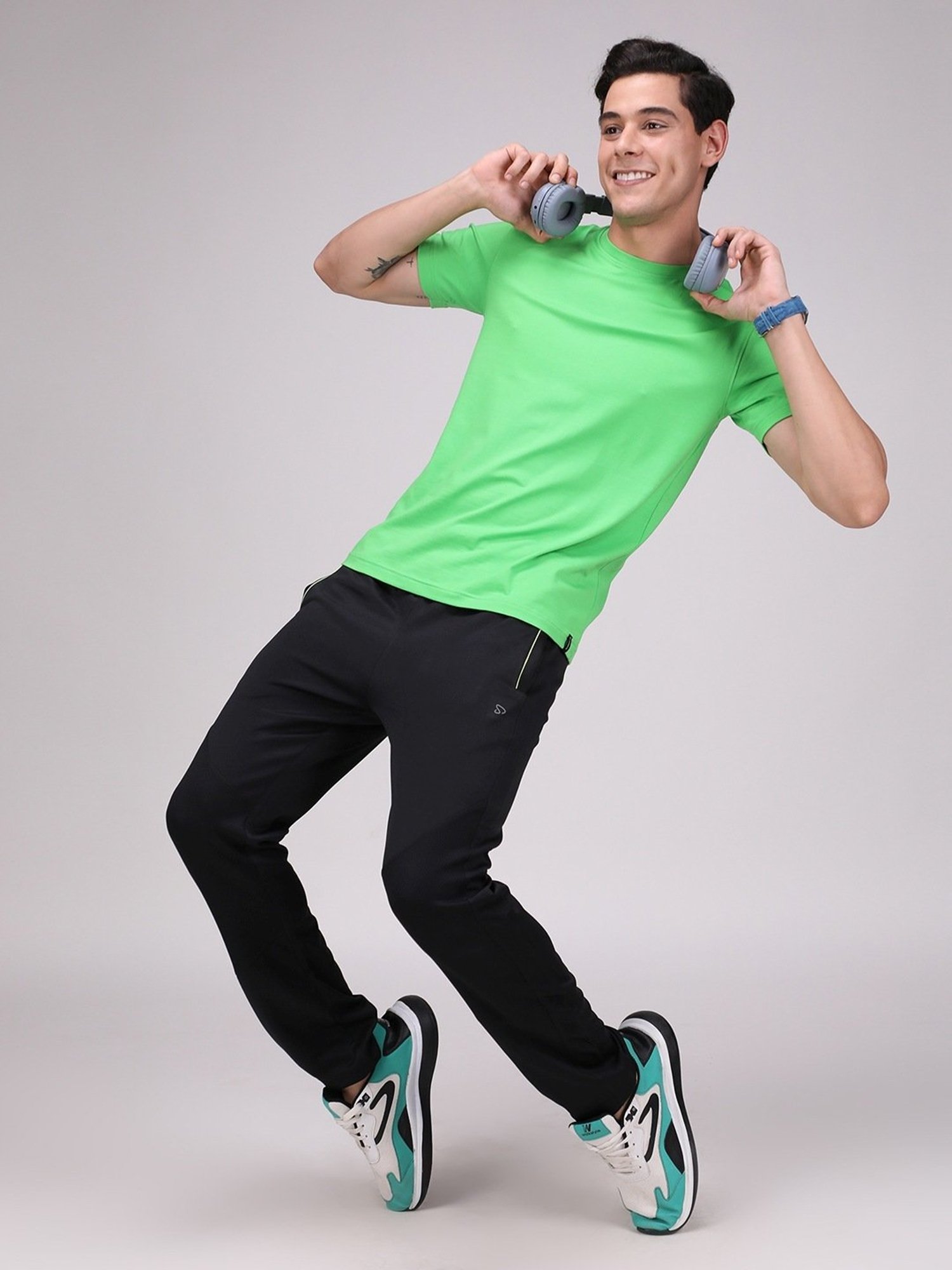 Sporto Tender Green Slim Fit T-Shirt