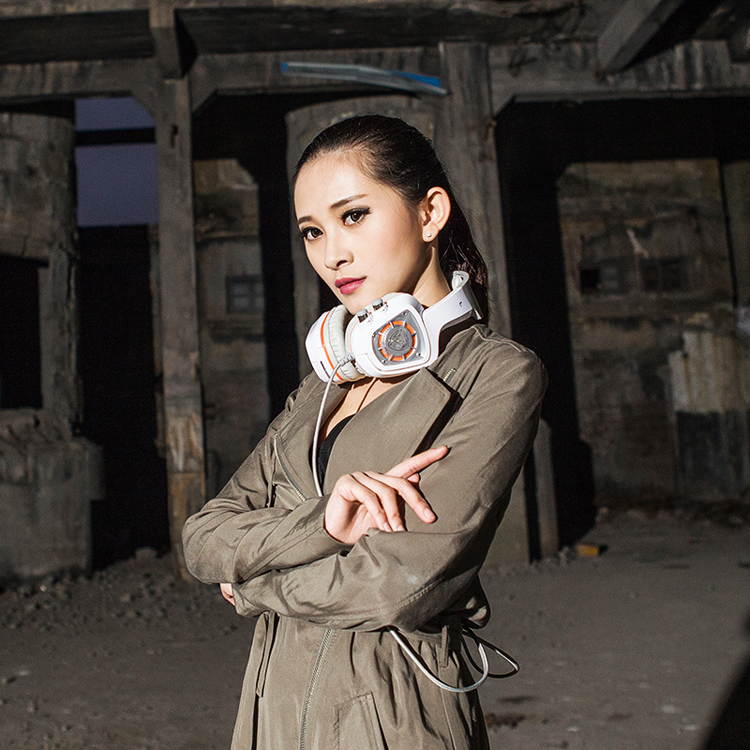 Somic G910 LED Virtual 7.1 Surround Sound USB Gaming Headphone Stereo Vibration Headset with Two Gaming Modes, Microphone For CF LOL PC Games