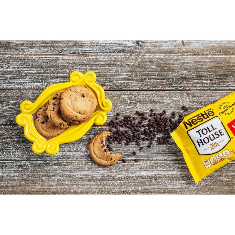 Robe Factory LLC Friends Picture Frame Replica Ceramic Trinket Tray | 4 x 6 Inches