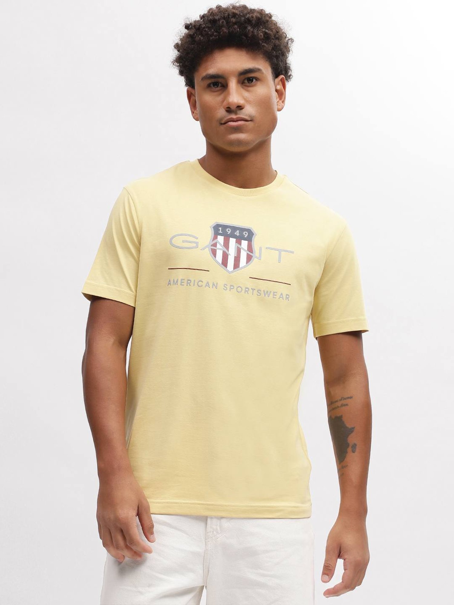 GANT Solid Round Neck Regular Fit T-Shirt