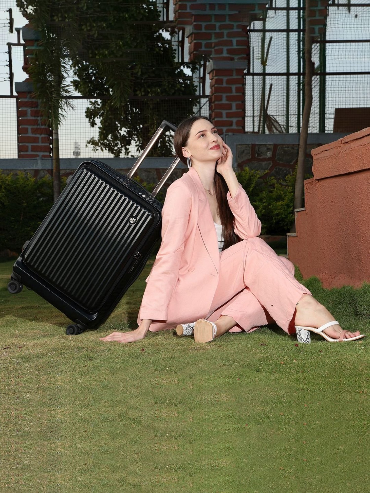 Perquisite Y2K Luxe Range Black Hard 28" Large Luggage