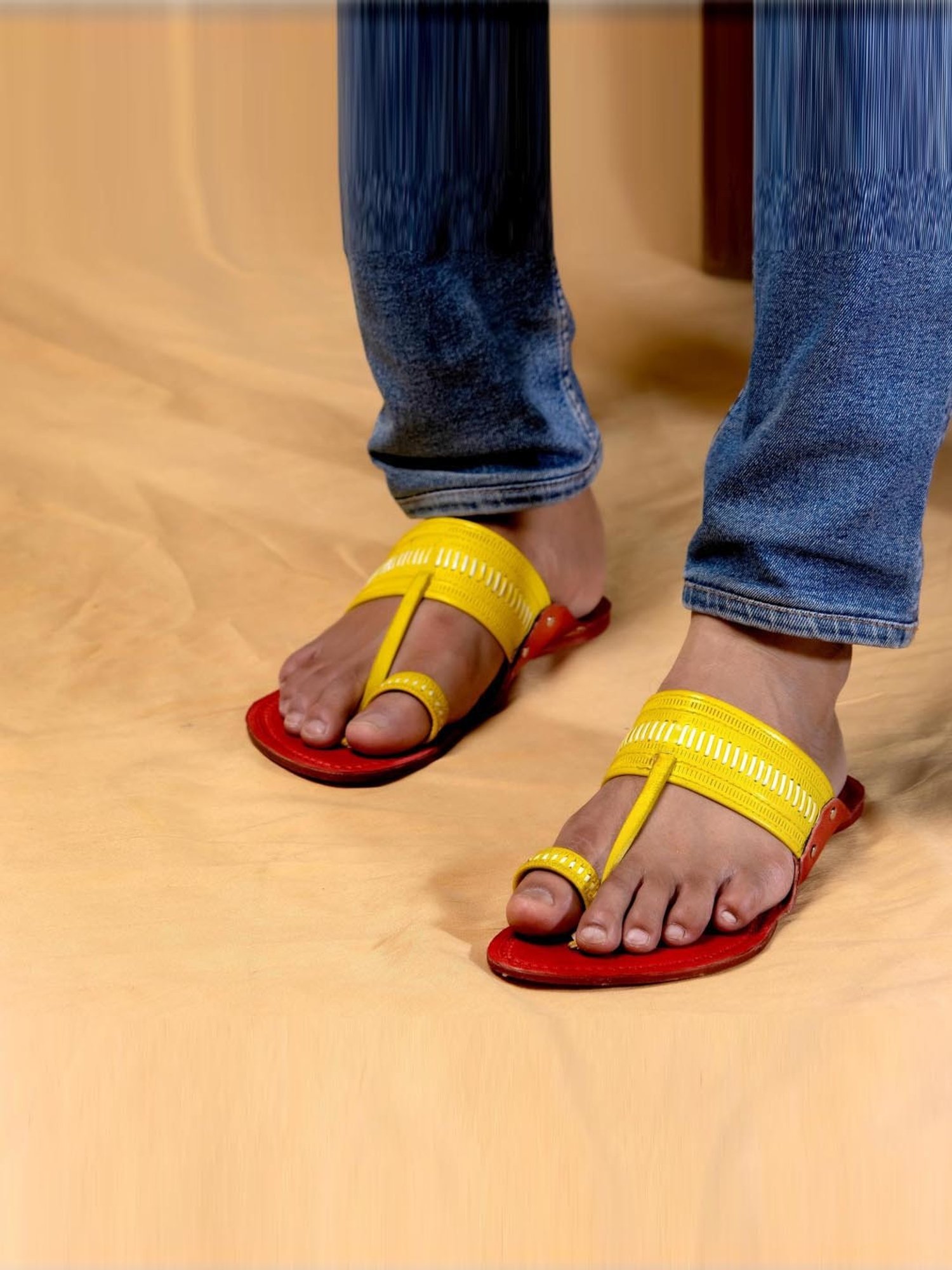 Kalapuri Men's Red Kolhapuri Sandals