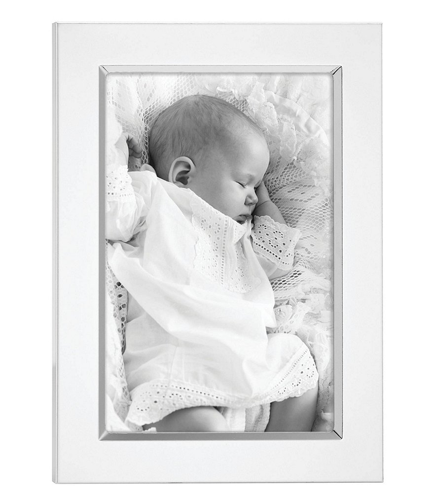 Reed & Barton Classic Silverplate Smooth Picture Frame