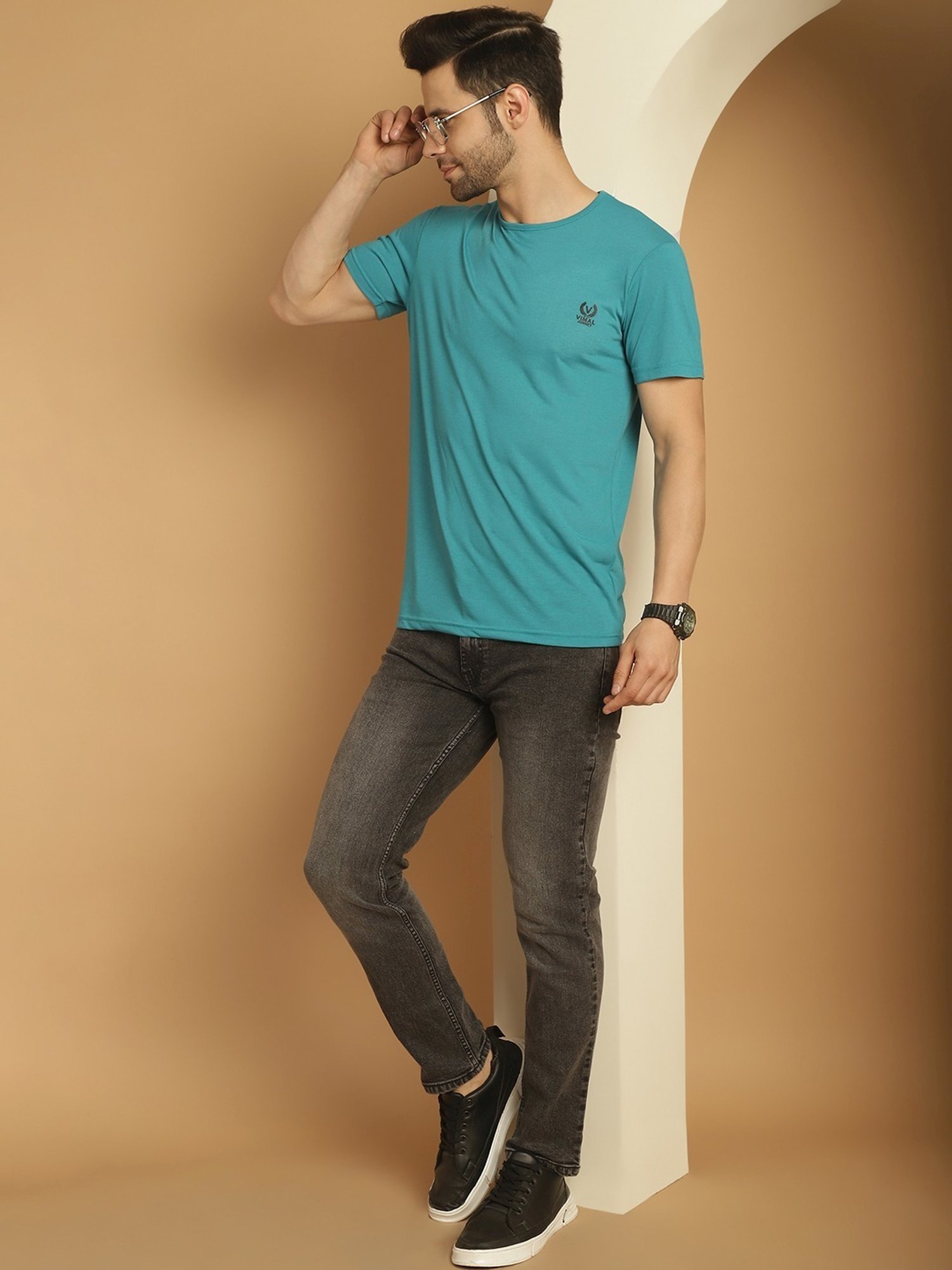 Vimal Jonney Green & Grey Regular Fit T-Shirt