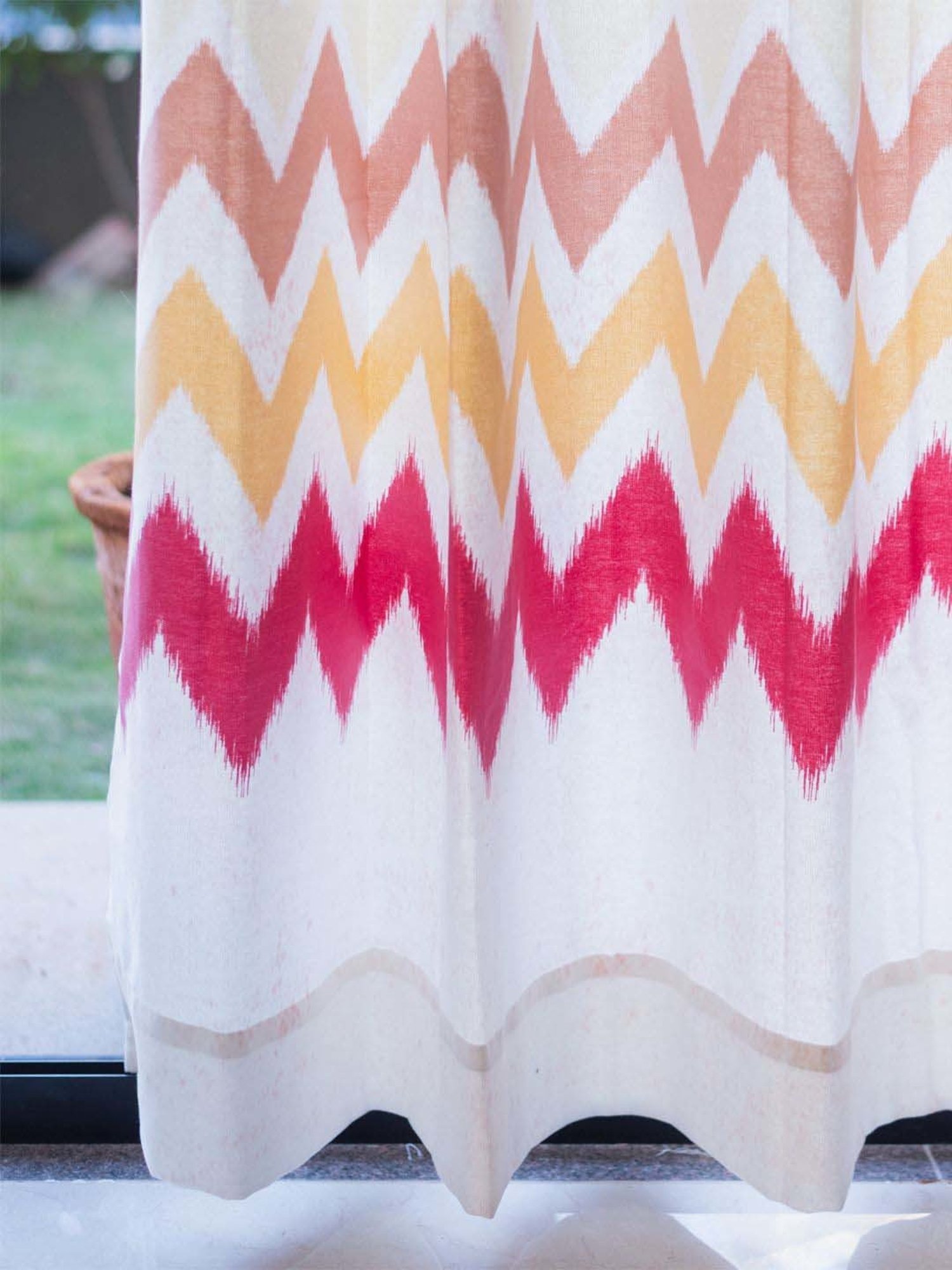 Urban Space Red Cotton Window Curtain With Tieback & Eyelet - Set of 2