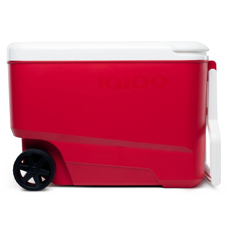 Igloo Wheelie Cool 38qt Portable Cooler - Red