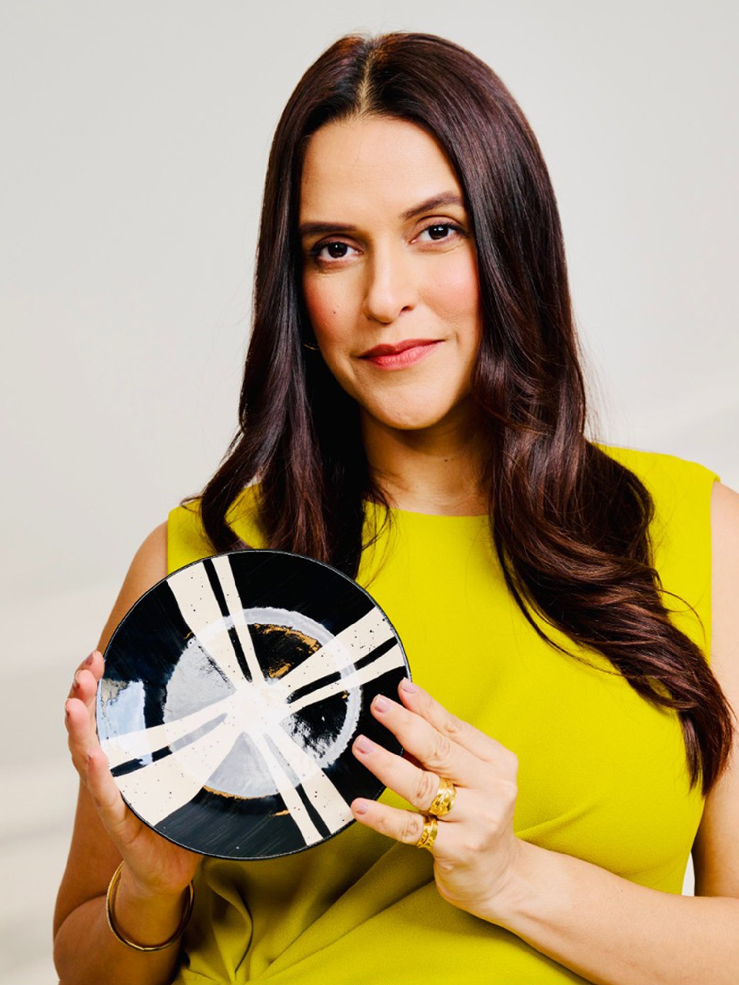 BlackCarrot White Ceramic 21 Pcs Modern Dinner Set