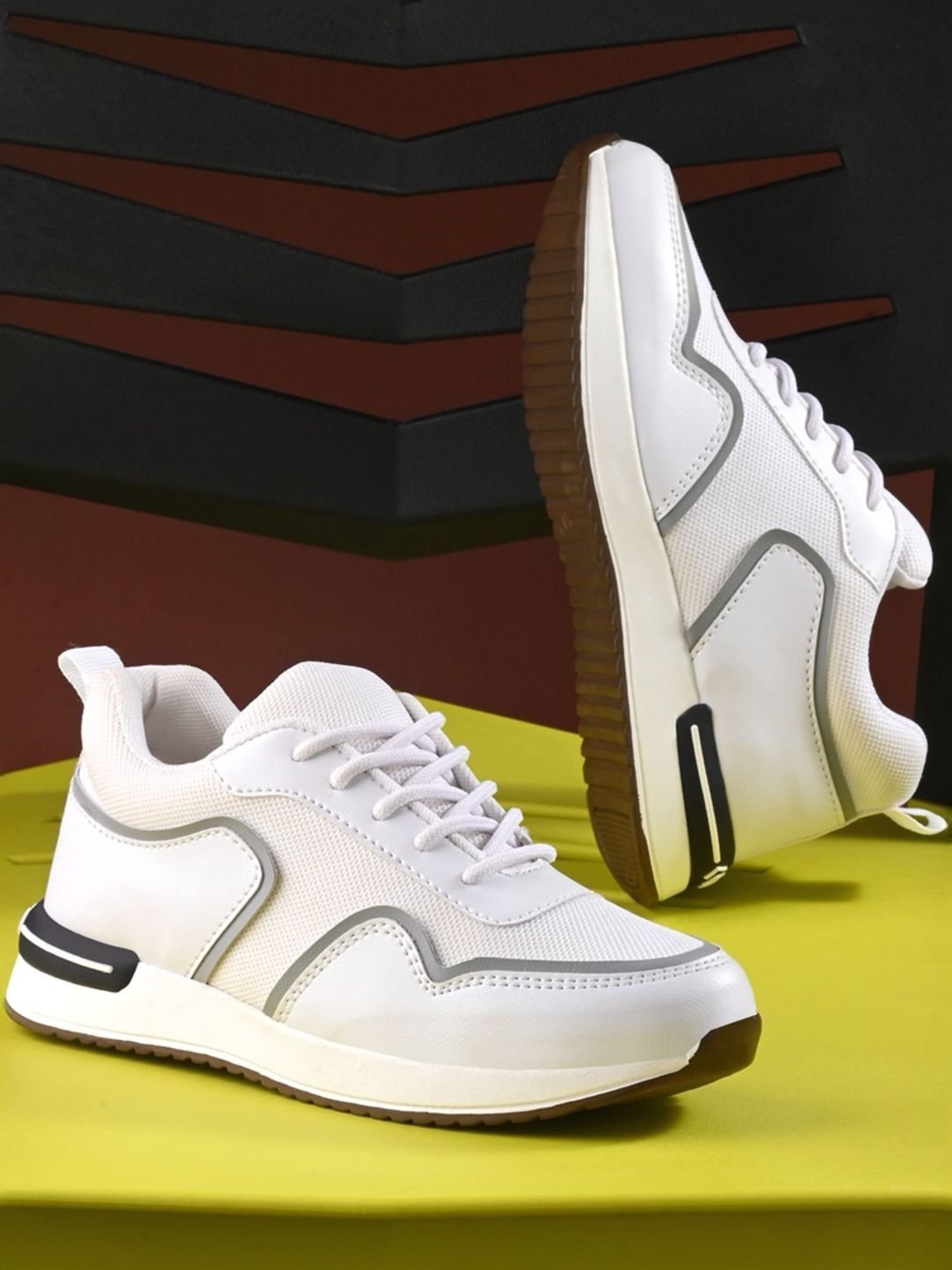 Giorgio Women's White Running Shoes