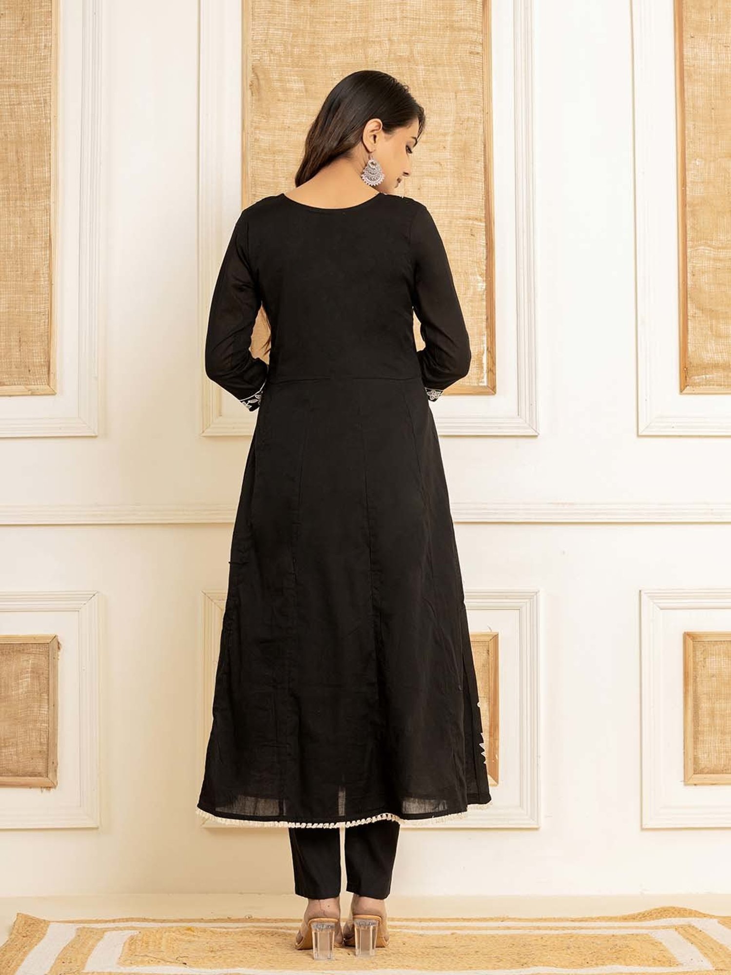 Yufta Black Cotton Embroidered Kurta Pant Set With Dupatta