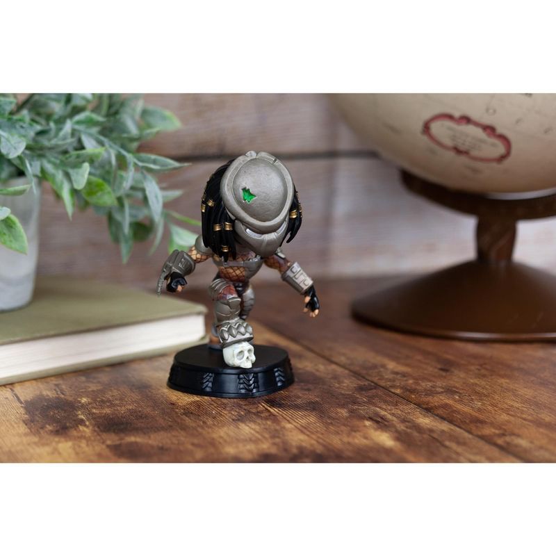 Predator 5" Premium Bobblehead Exclusive Collectible Figure